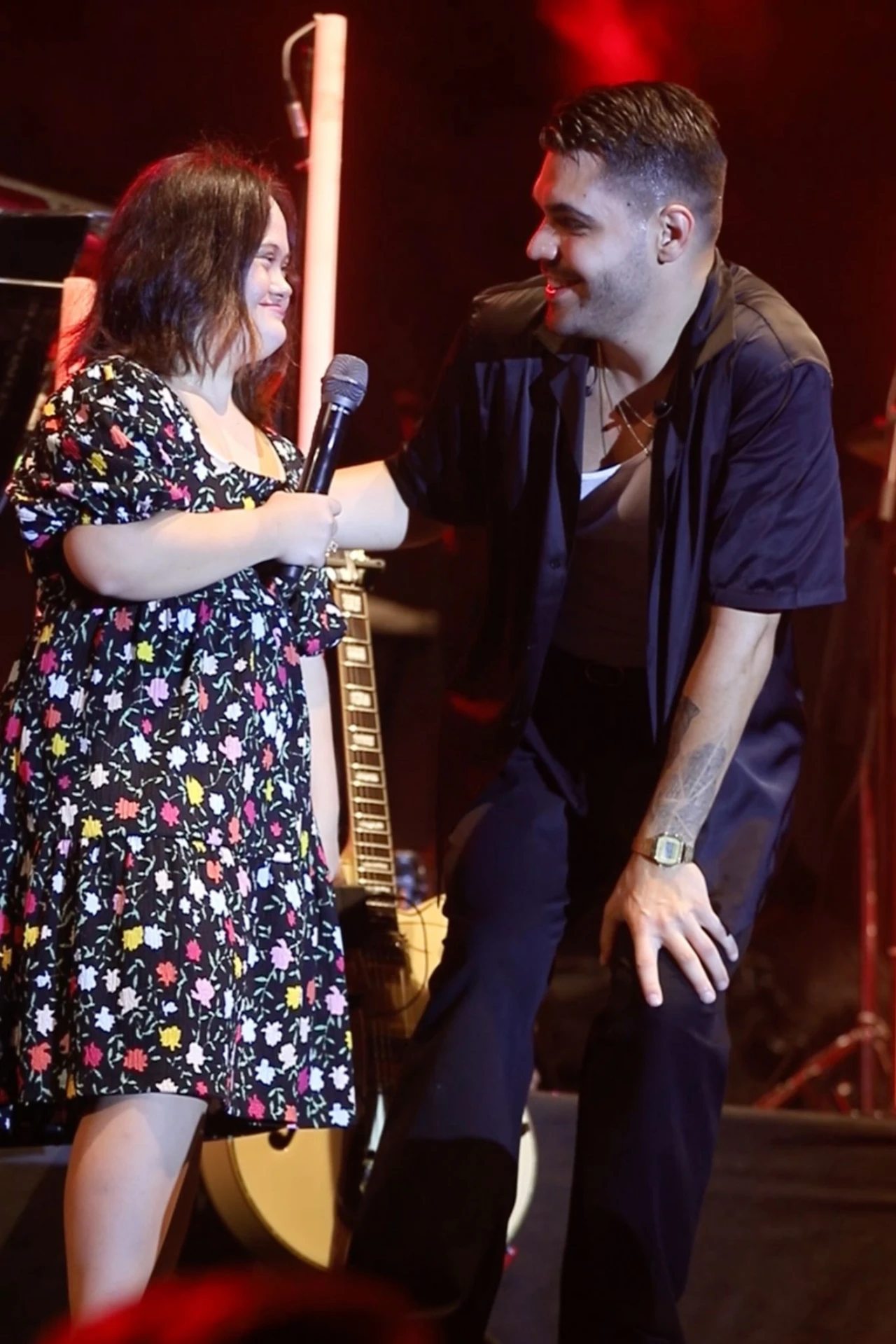 Emir Can İğrek'in İzmir konserinde duygusal anlar