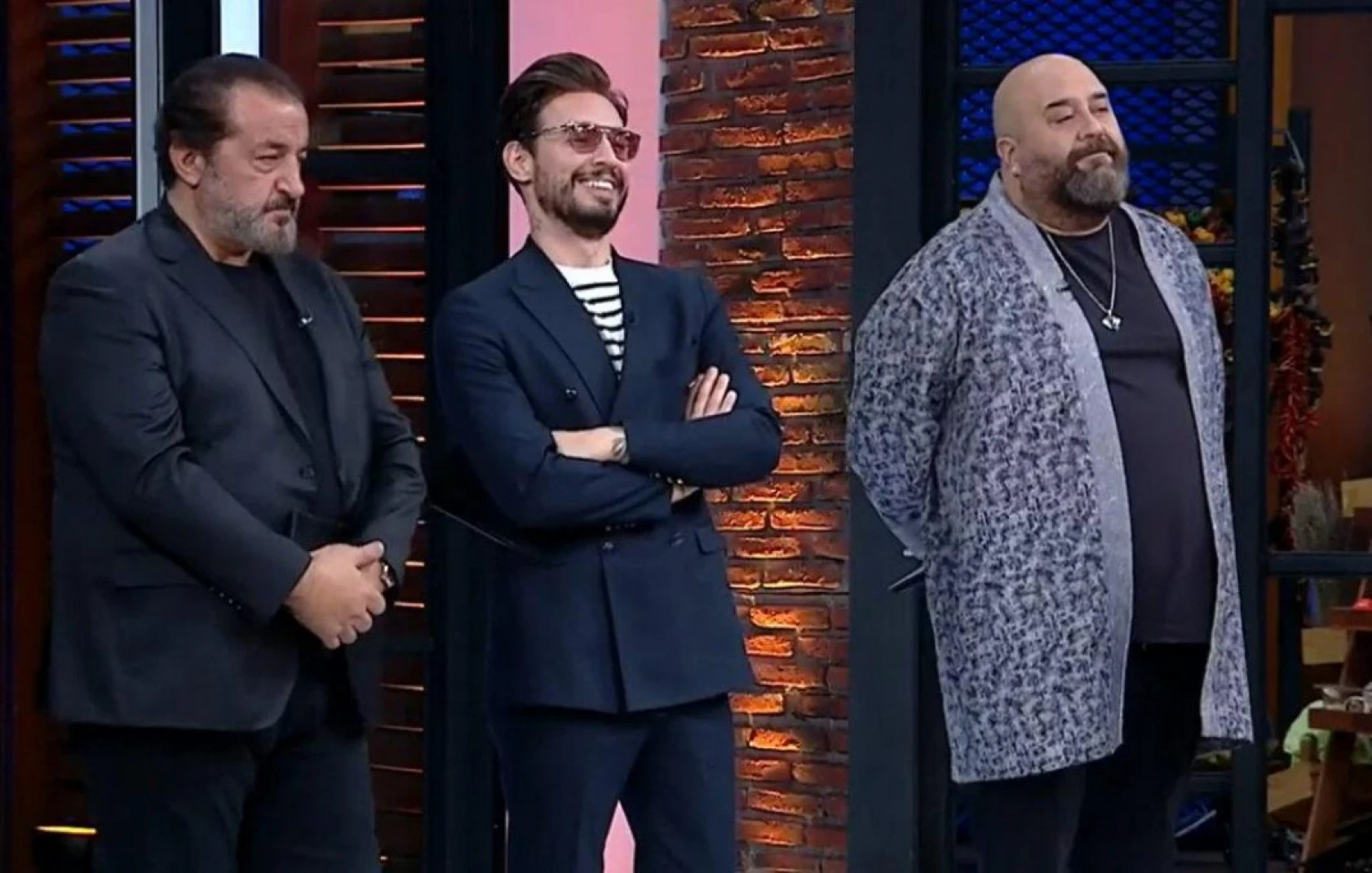MasterChef'te son finalist belli oldu! Ünlü şefleri ağlatan veda!