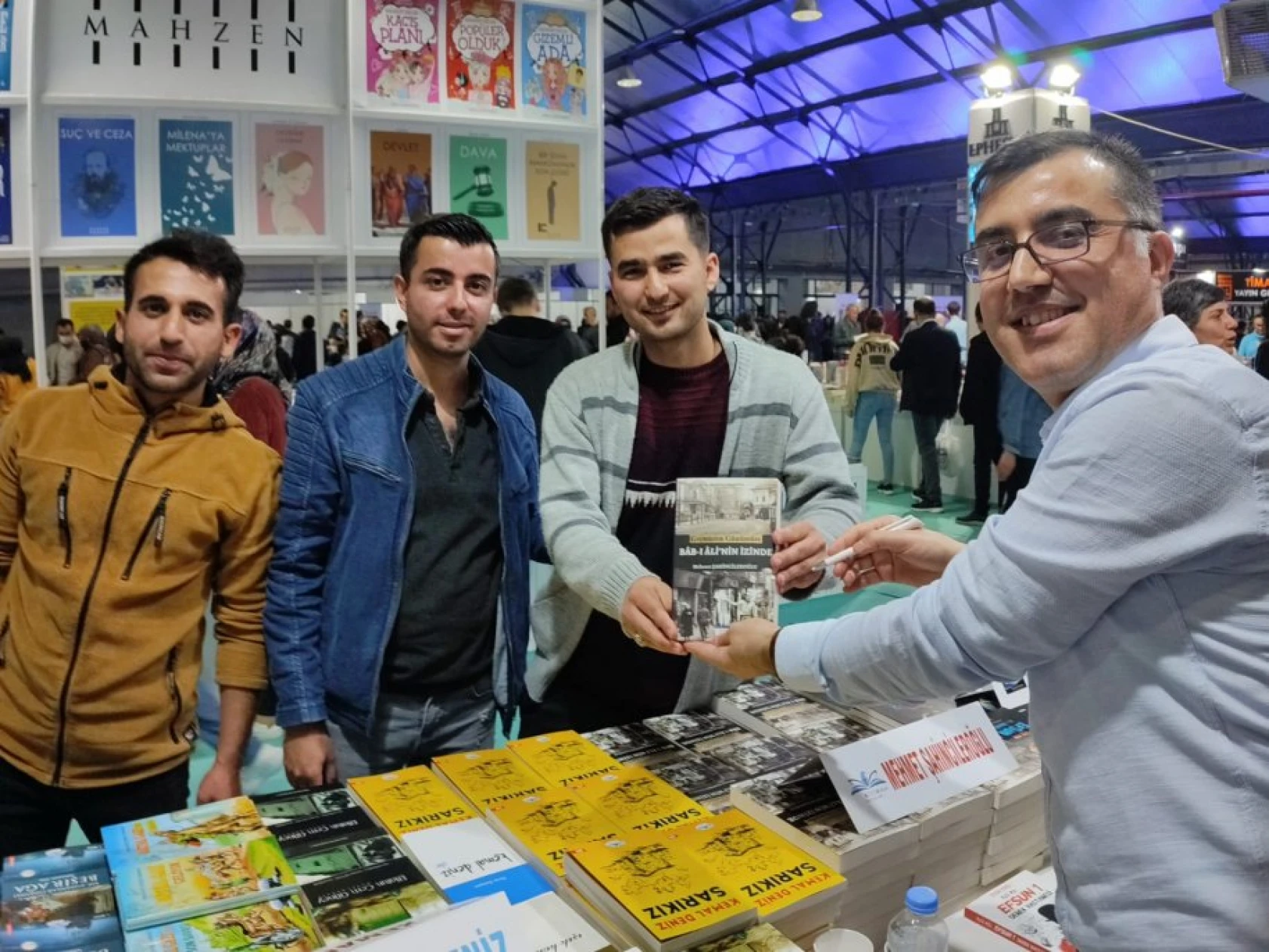 Mehmet Şahincileroğlu, ilk kez okurlarıyla buluştu