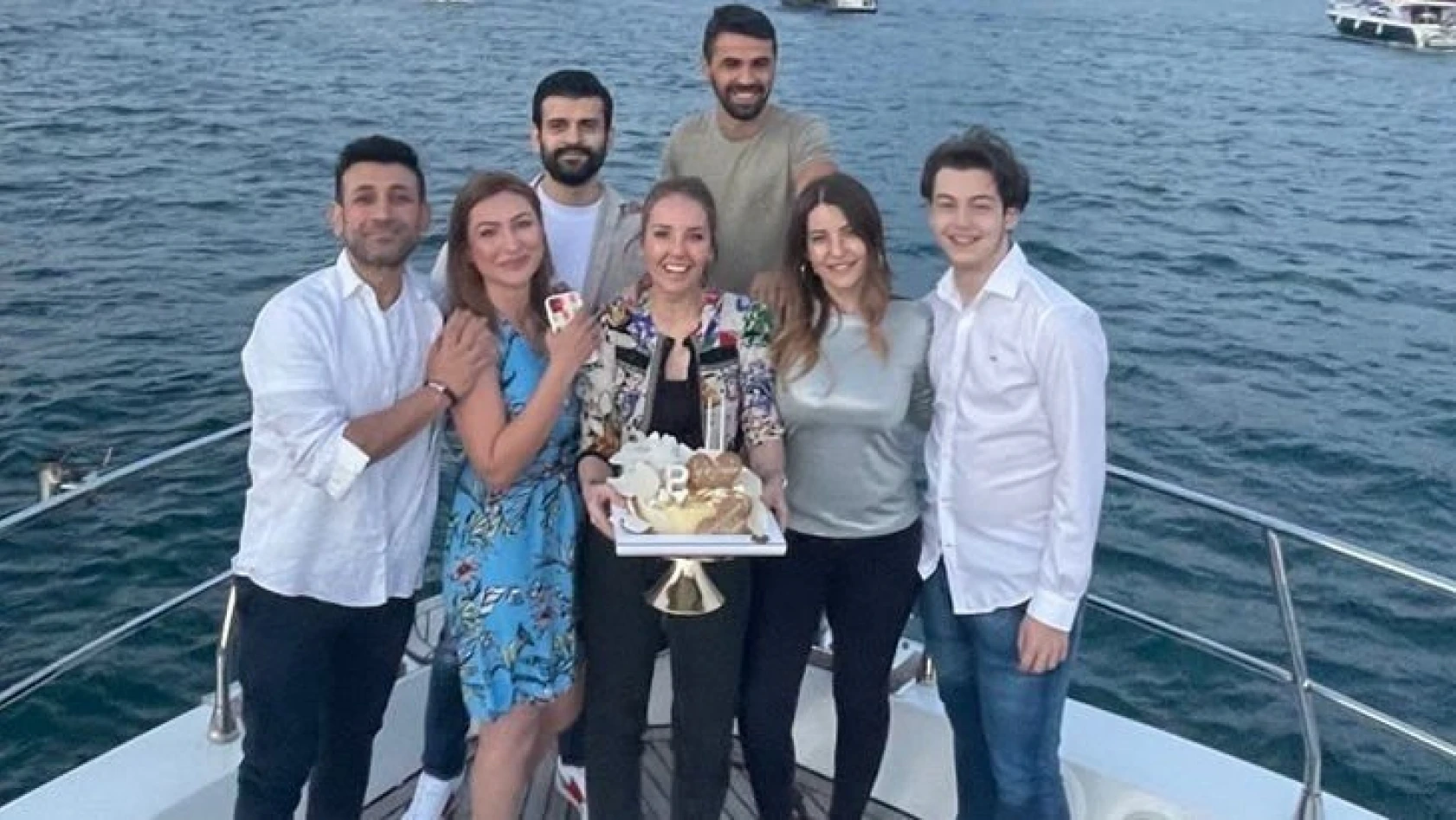 Pınar Kaşgören'e sürpriz doğum günü