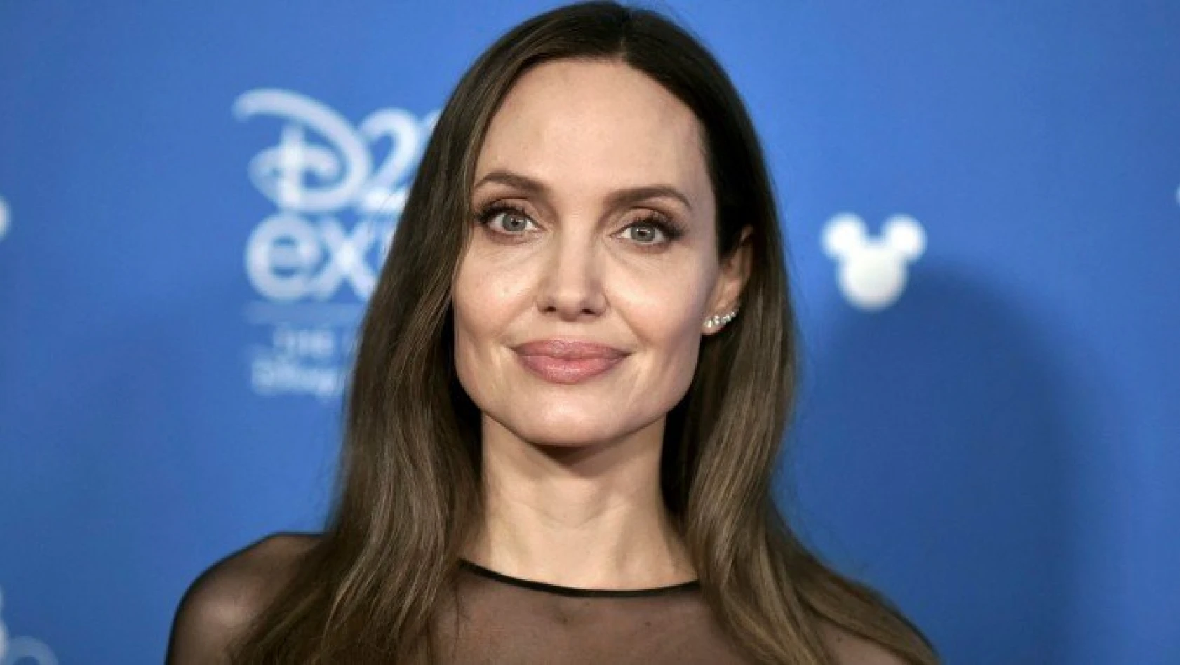 Angelina Jolie, Afganistan için Instagram'a katıldı