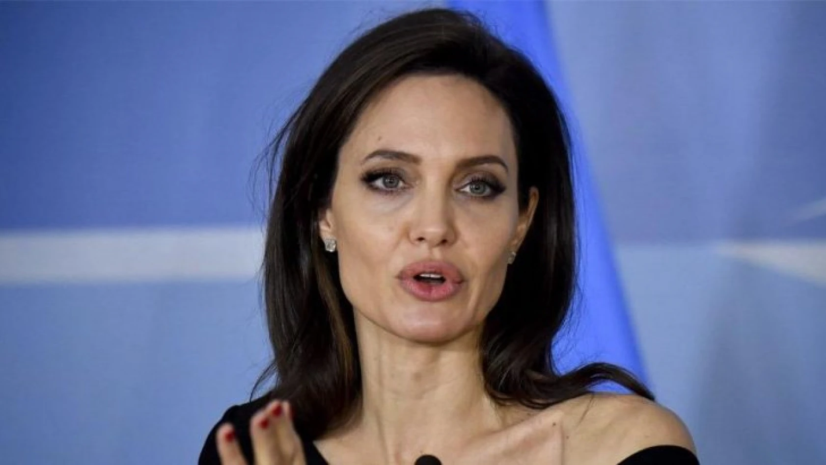 Angelina Jolie'nin YouTube kanalı kapatıldı