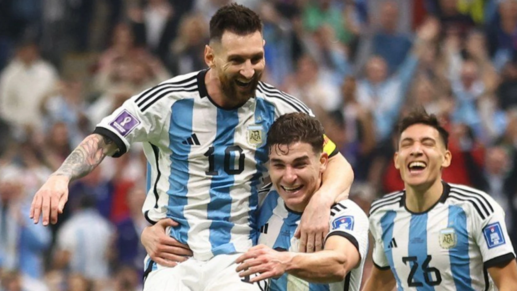 Arjantin, Dünya Kupası yarı finalinde Hırvatistan'ı 3 golle dağıttı! Messi için tek maç kaldı!