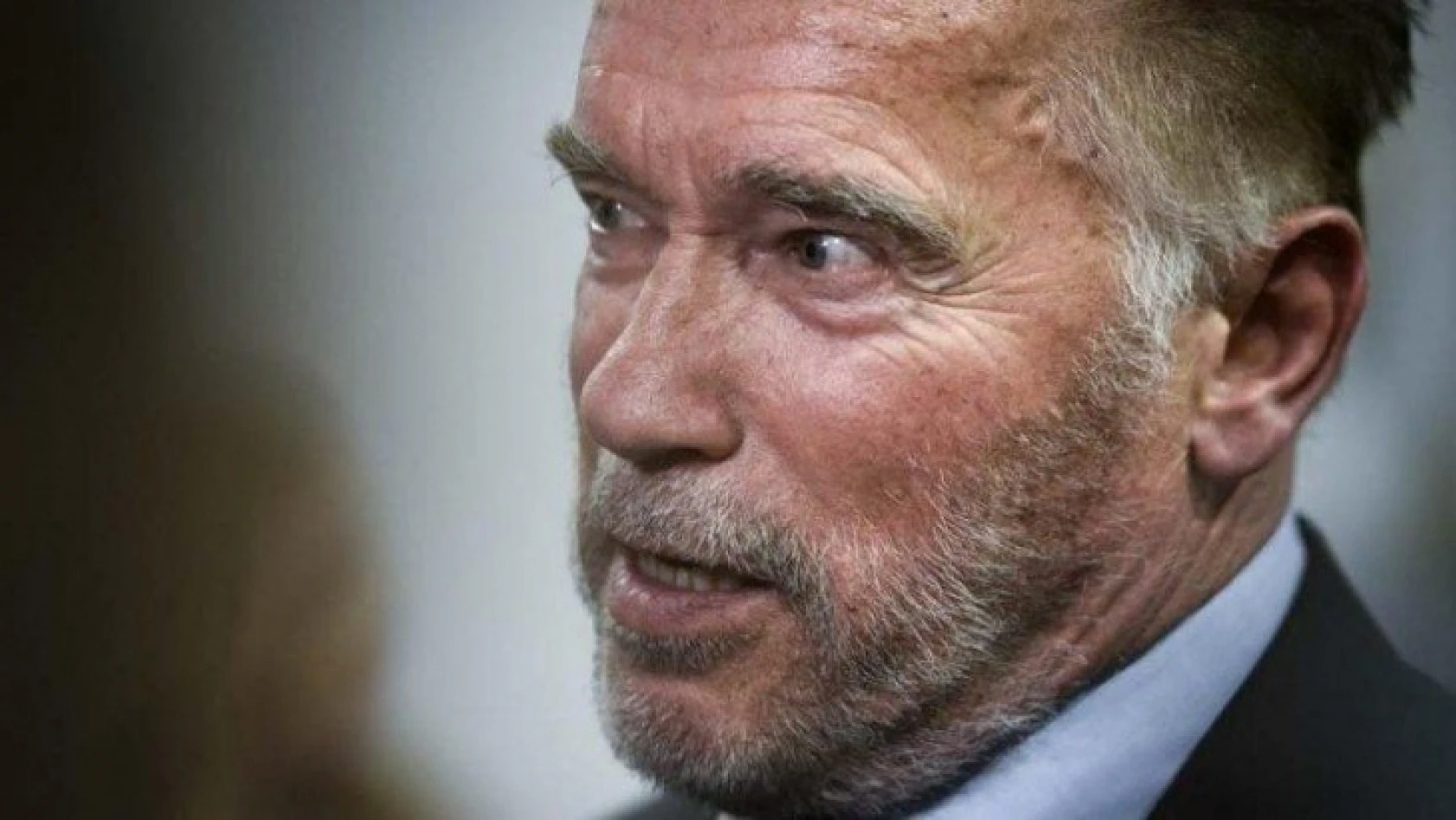 Arnold Schwarzenegger corona virüsü ile mücadeleye 1 milyon dolar bağışladı