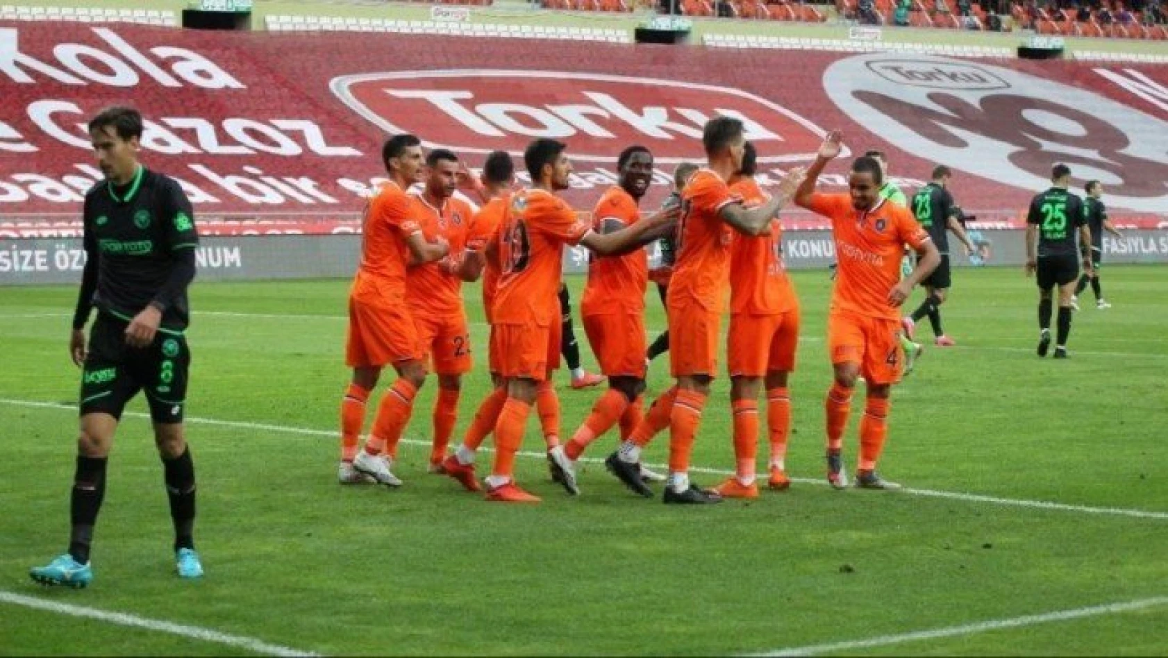 Başakşehir, Konyaspor'u 2-1 mağlup etti