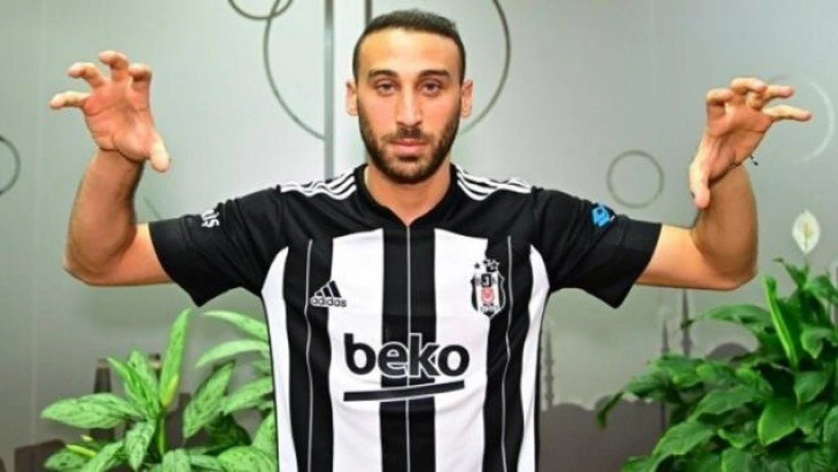 Beşiktaş, Cenk Tosun'u kiraladığını açıkladı