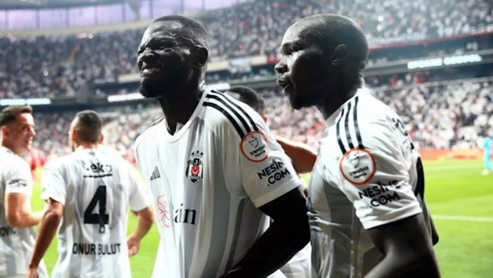 Beşiktaş, Dolmabahçe'de Sivasspor'u 2 golle mağlup etti