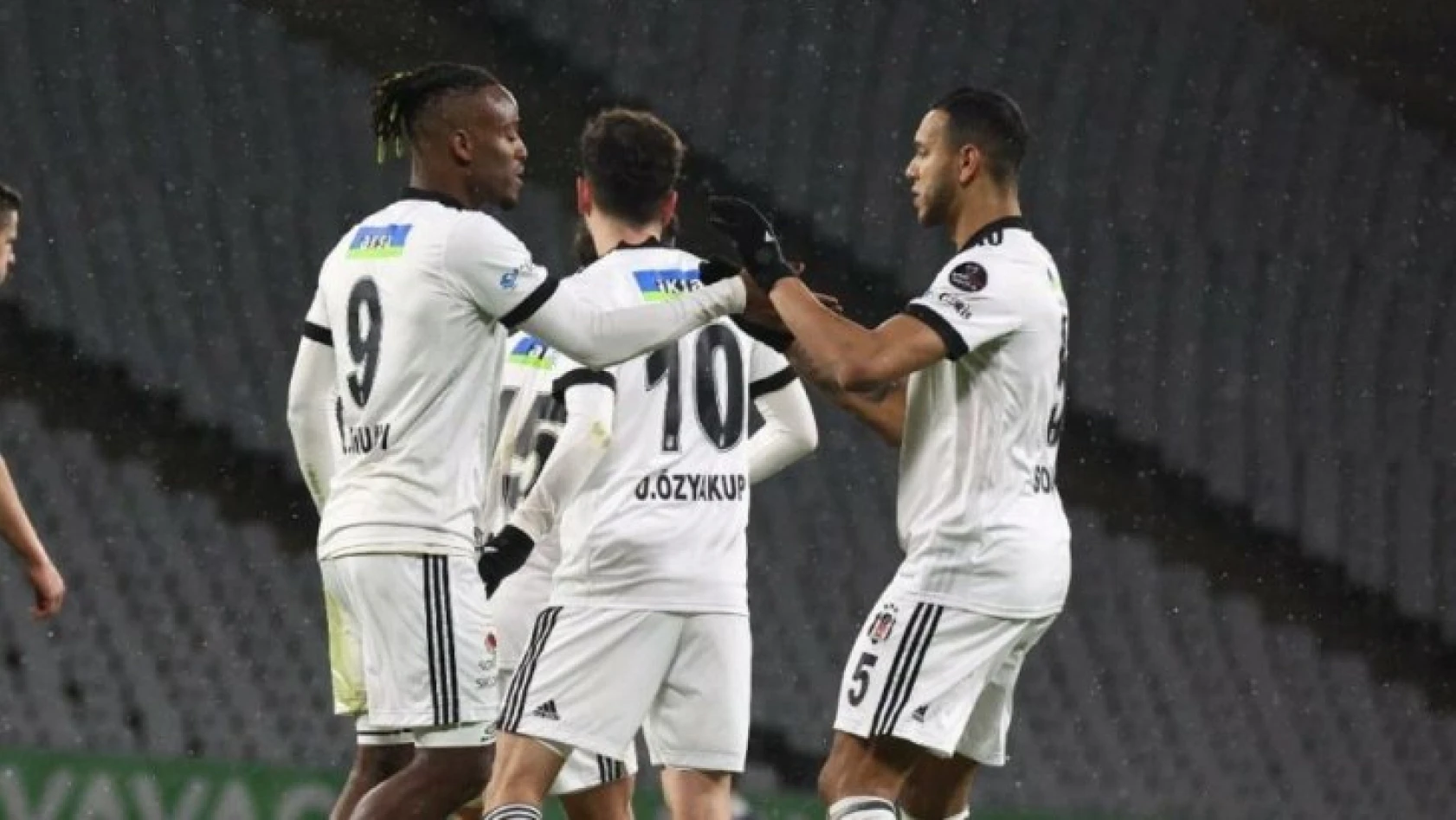 Beşiktaş, Fatih Karagümrük deplasmanında 3 puanı tek golle aldı