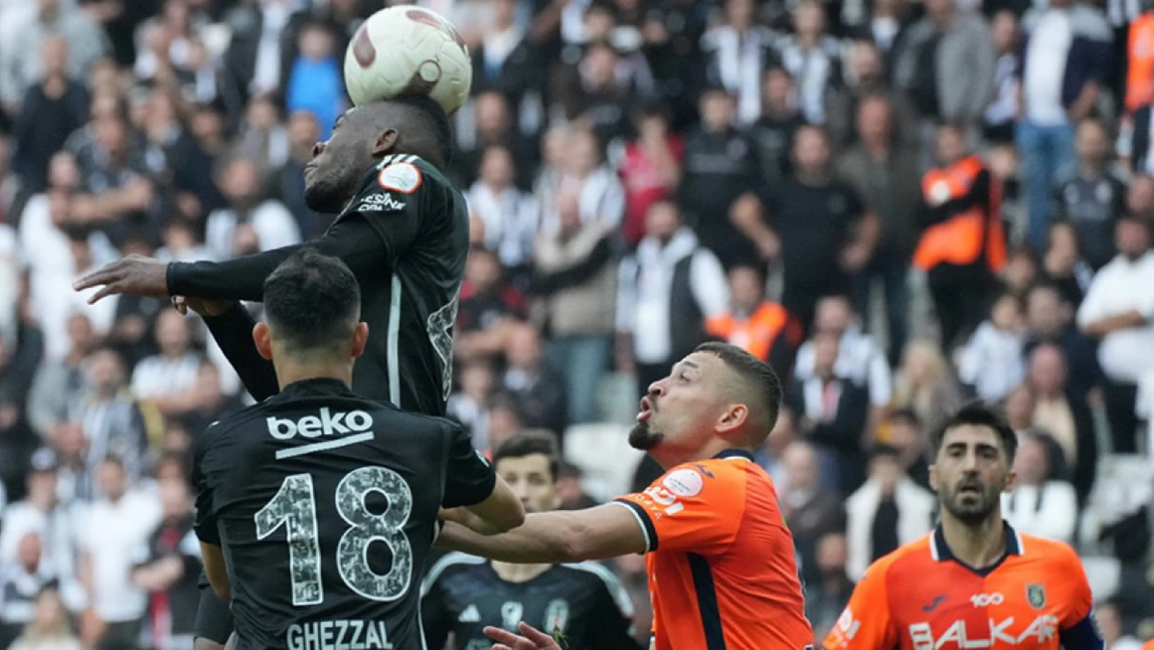 Beşiktaş'ta Rıza Çalımbay dönemi, Başakşehir galibiyetiyle başladı