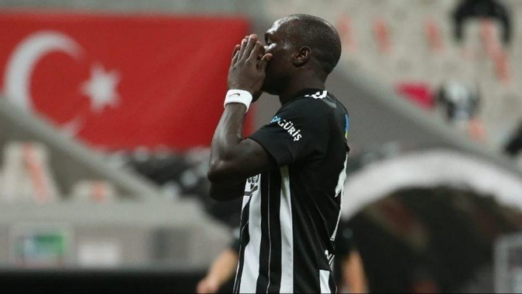 Beşiktaşlı futbolcu Vincent Aboubakar'ın annesi vefat etti