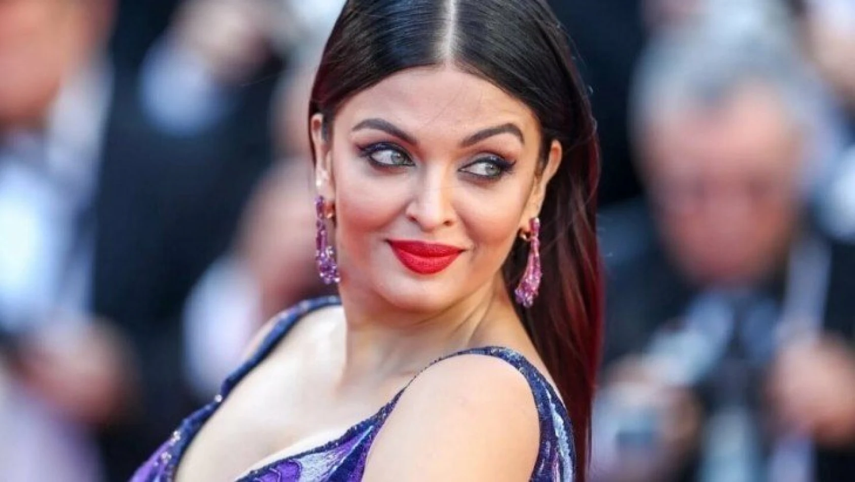 Bollywood yıldızı Aishwarya Rai korona virüse yakalandı