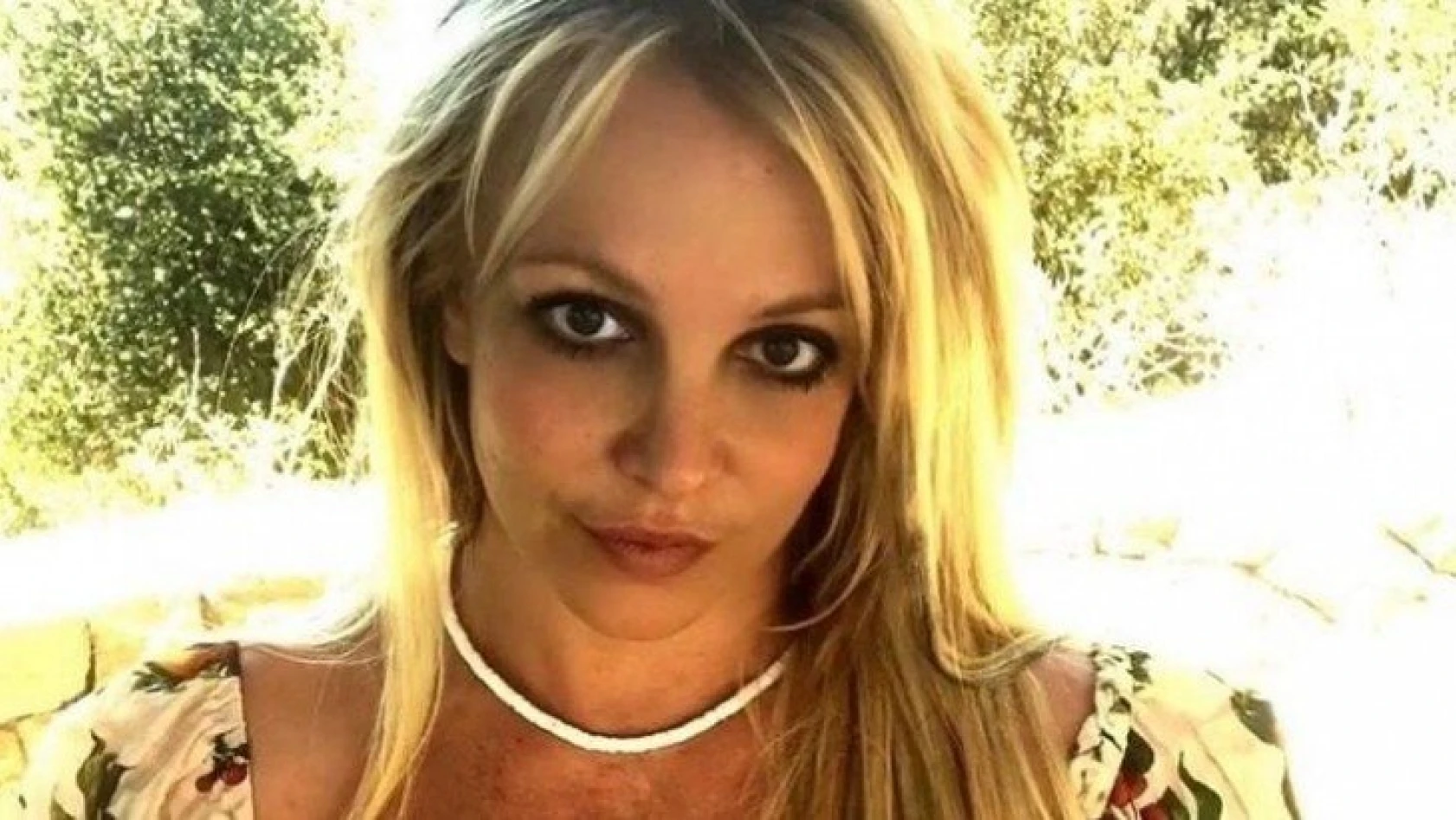 Britney Spears sakarlıkta sınır tanımıyor! Önce evini yaktı, sonra ayağını kırdı!