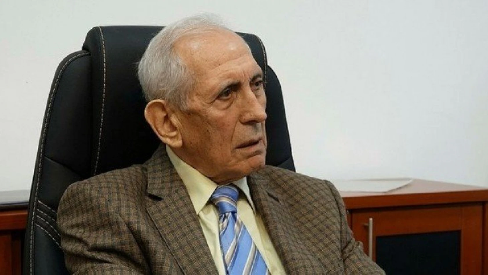 Eski Trabzonspor Kulübü Başkanı Özkan Sümer hayatını kaybetti