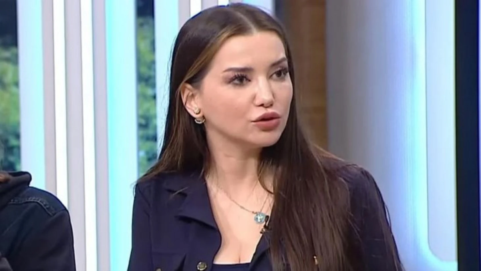 Esra Ezmeci'nin cinsel ilişki sorusuna verdiği yanıt olay oldu