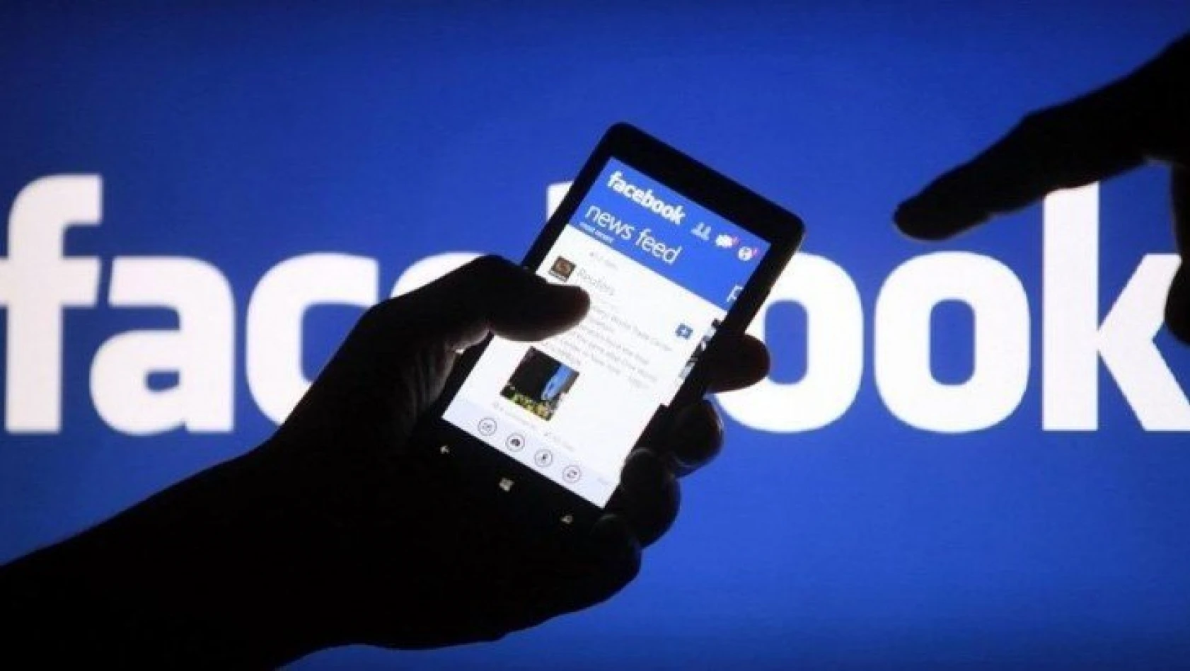 Facebook'a 'kişisel veri' incelemesi