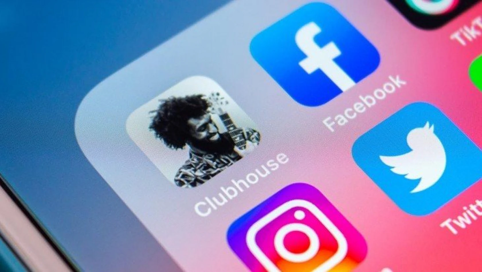 Facebook, Clubhouse'a rakip oluyor