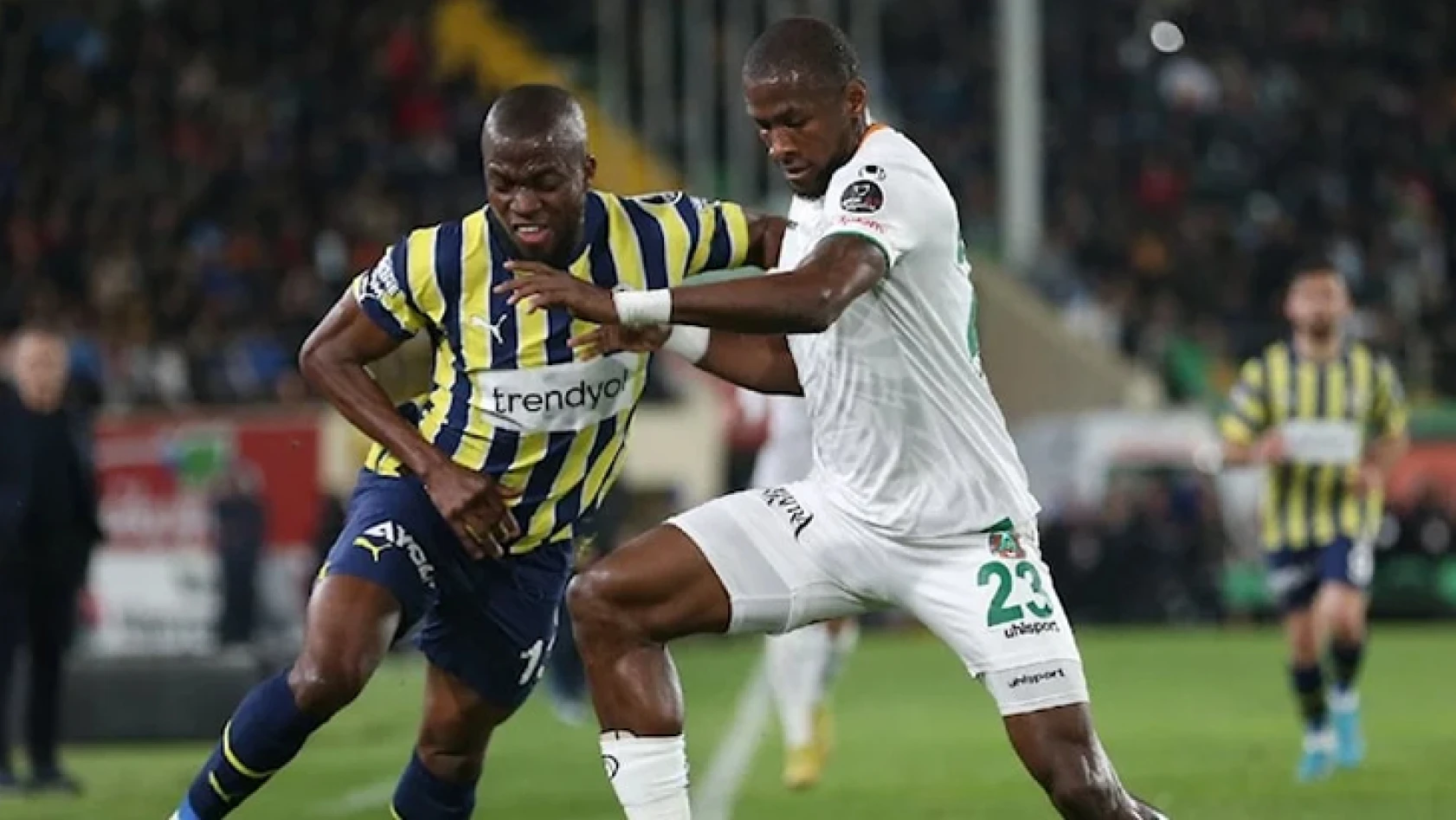 Fenerbahçe, Alanyaspor karşısında ikinci yarı hayata döndü