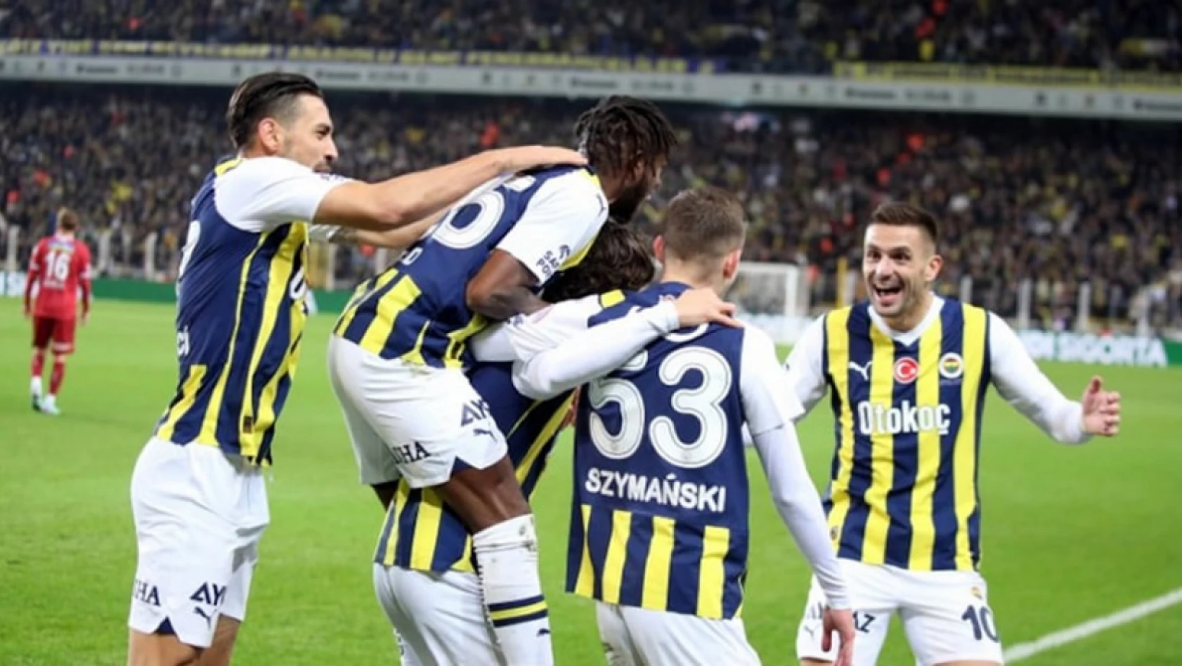 Fenerbahçe, derbiye lider gidiyor! Kadıköy'de 3 puan...