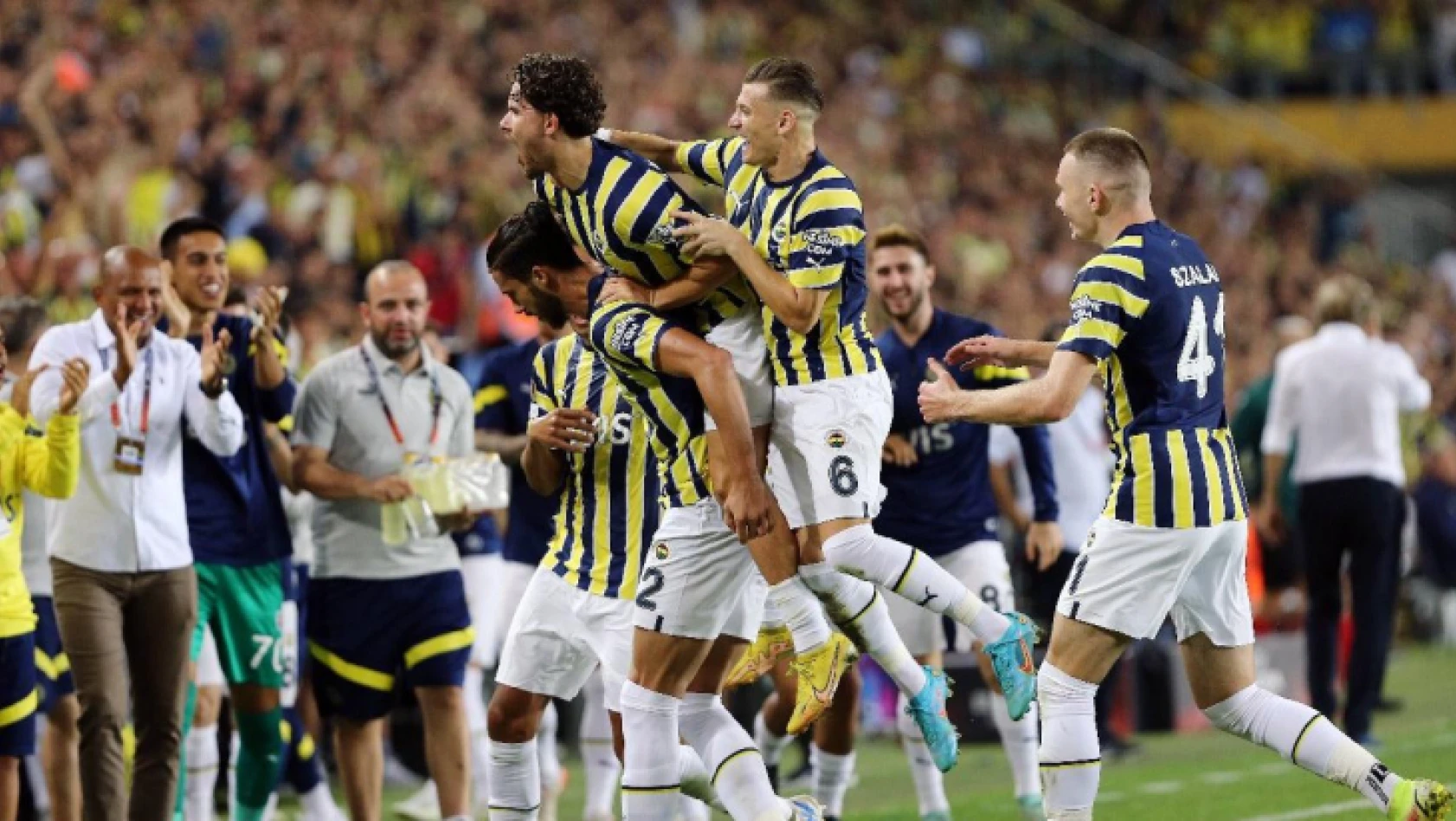 Fenerbahçe, Dinamo Kiev'i 90+2'de yıktı: 2-1