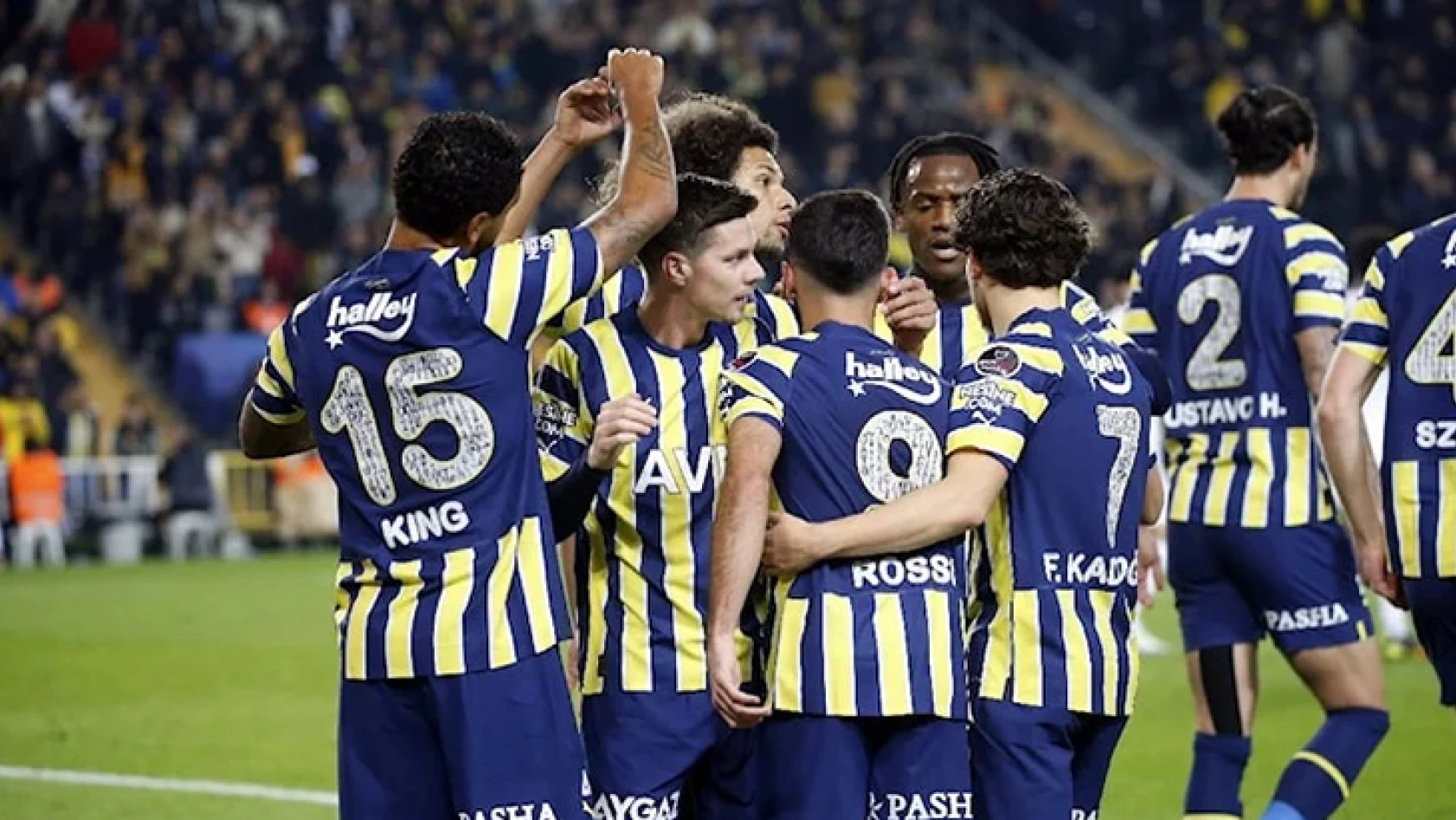 Fenerbahçe, liderlik koltuğunu golcüleriyle geri aldı: 4-0