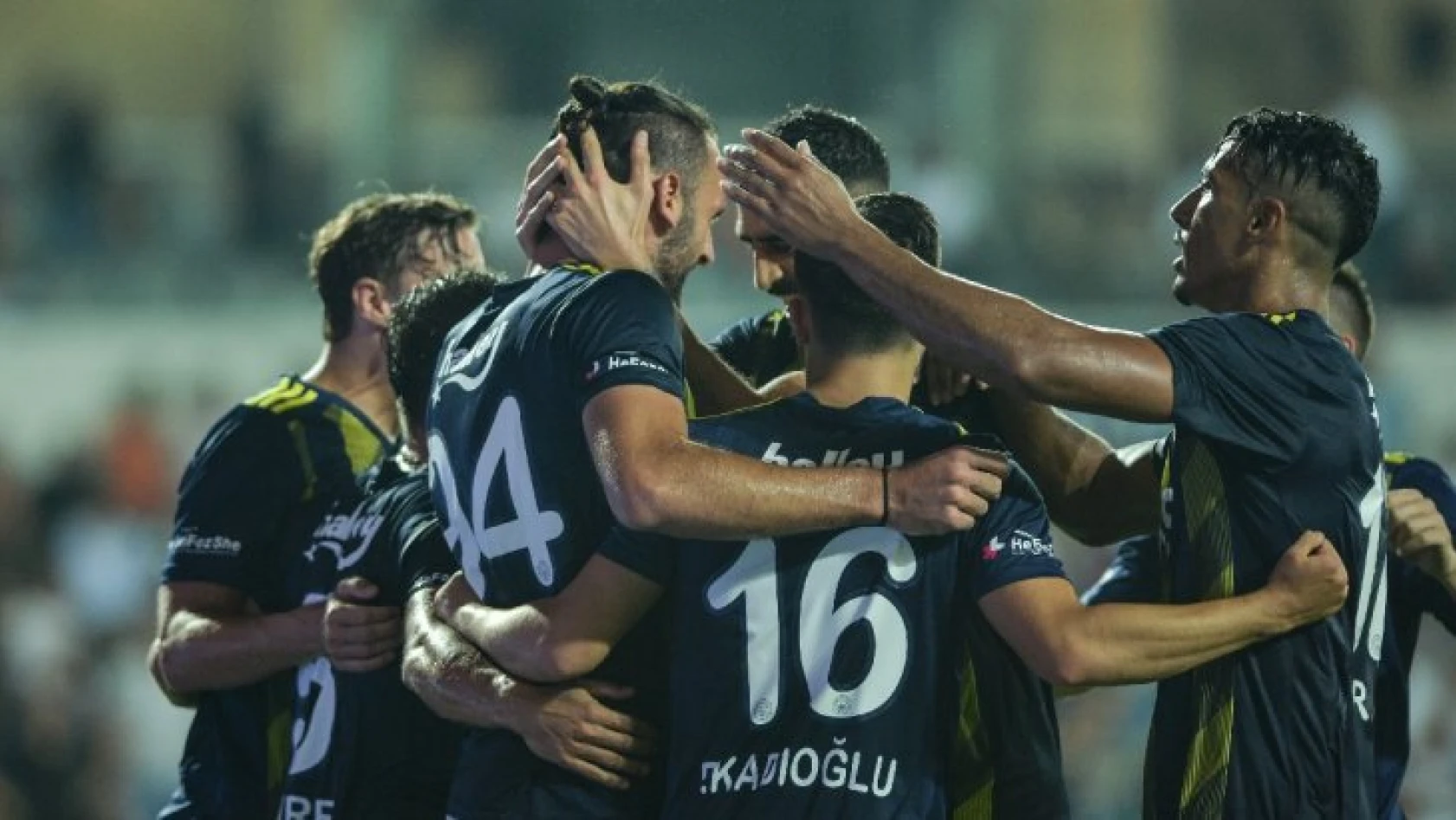 Fenerbahçe, Medipol Başakşehir'i 2-1 mağlup etti