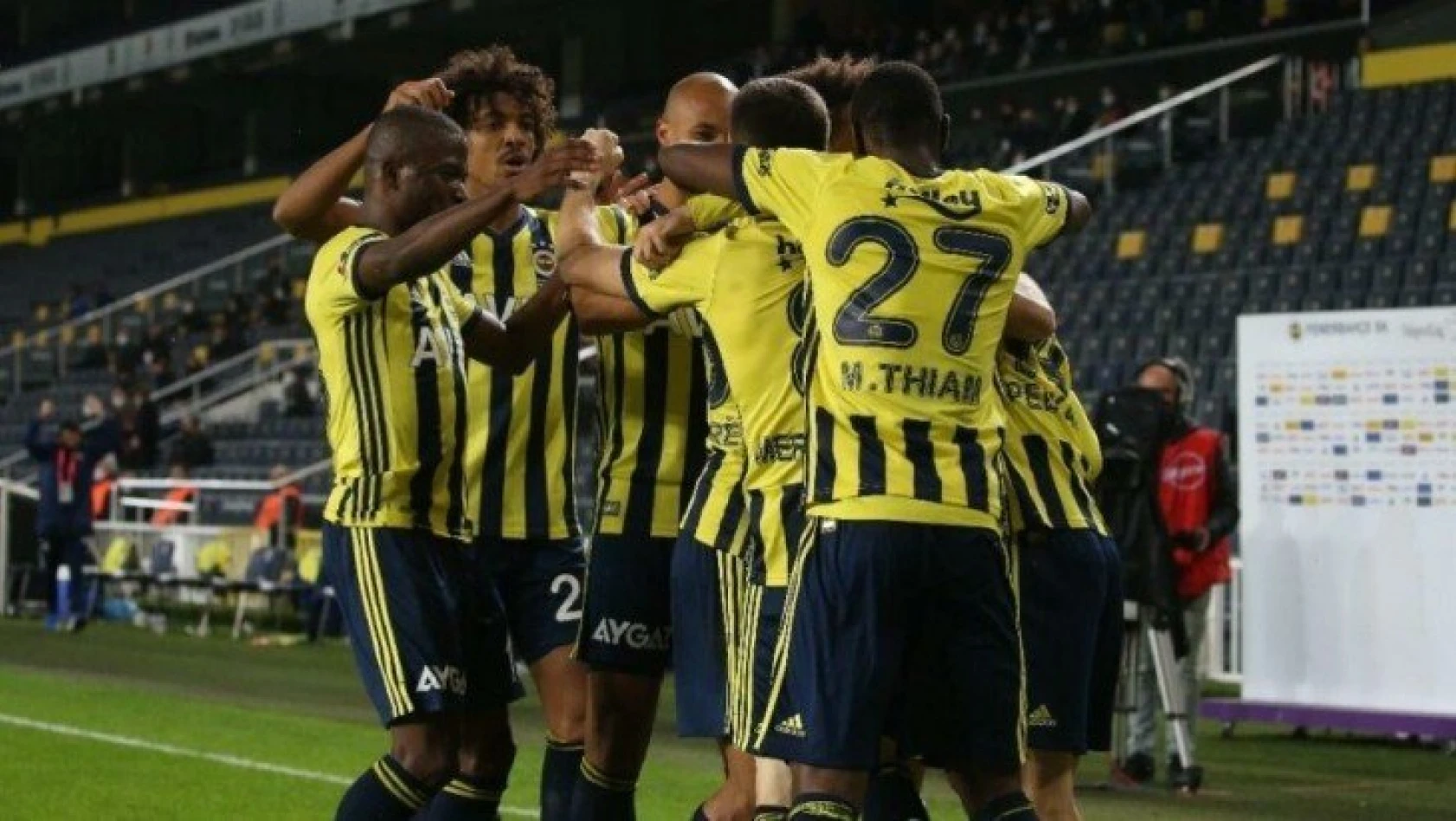 Fenerbahçe seriye bağladı! Üç gol, iki penaltı, bir direk...