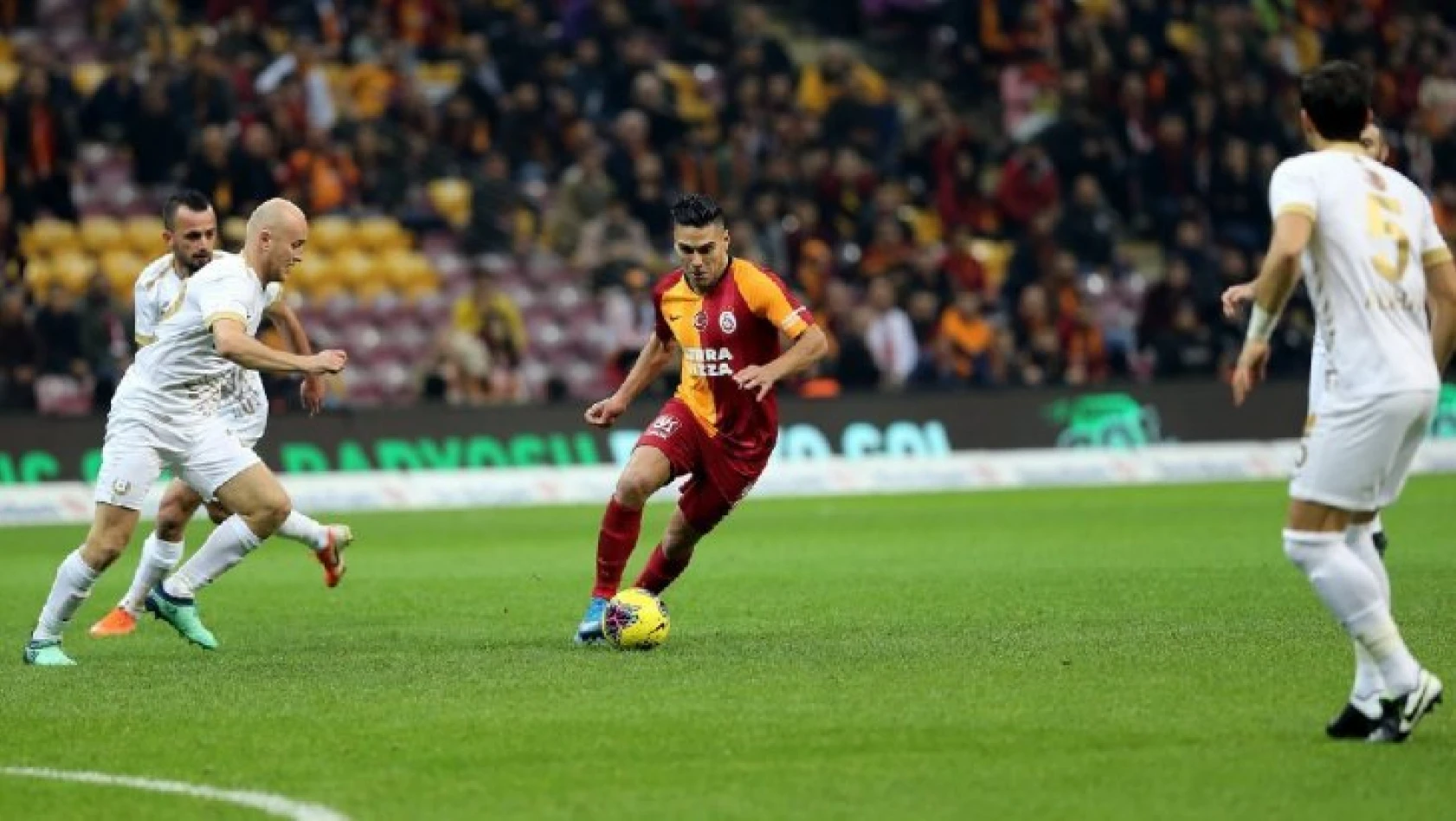 Galatasaray, Ankaragücü'nün geri dönüşüne engel olamadı