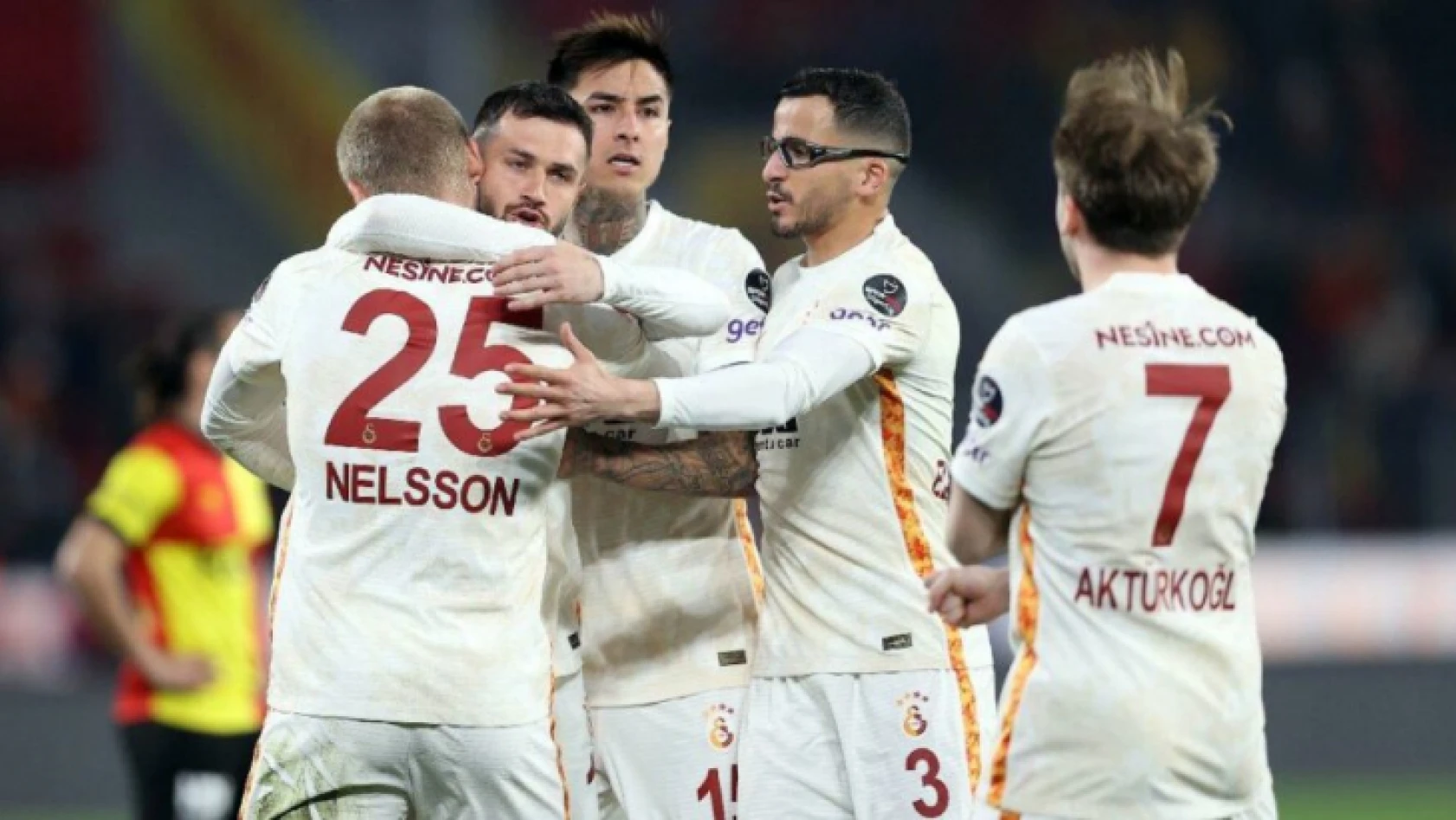 Galatasaray, deplasmanda Göztepe'yi 3-2 mağlup etti