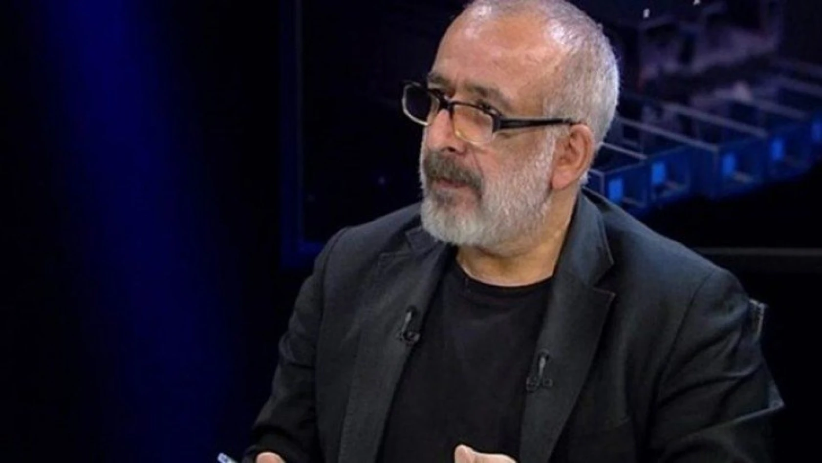 Gazeteci Ahmet Kekeç, koronavirüs nedeniyle hayatını kaybetti