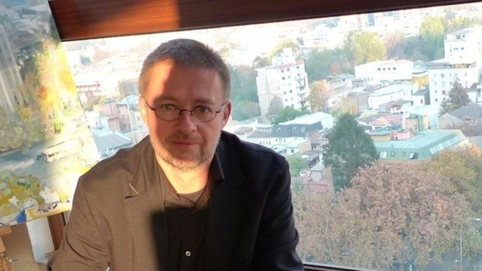 Gazeteci Andre Vltchek, aracının içinde ölü bulundu