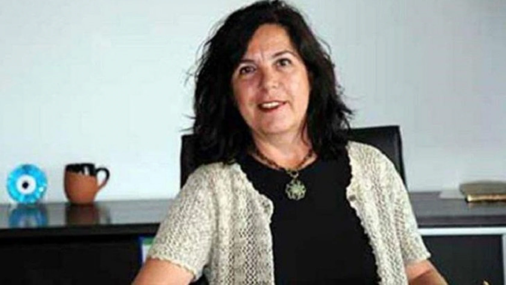 Gazeteci Emel Yıldırım, geçirdiği kalp krizi sonucu yaşamını yitirdi