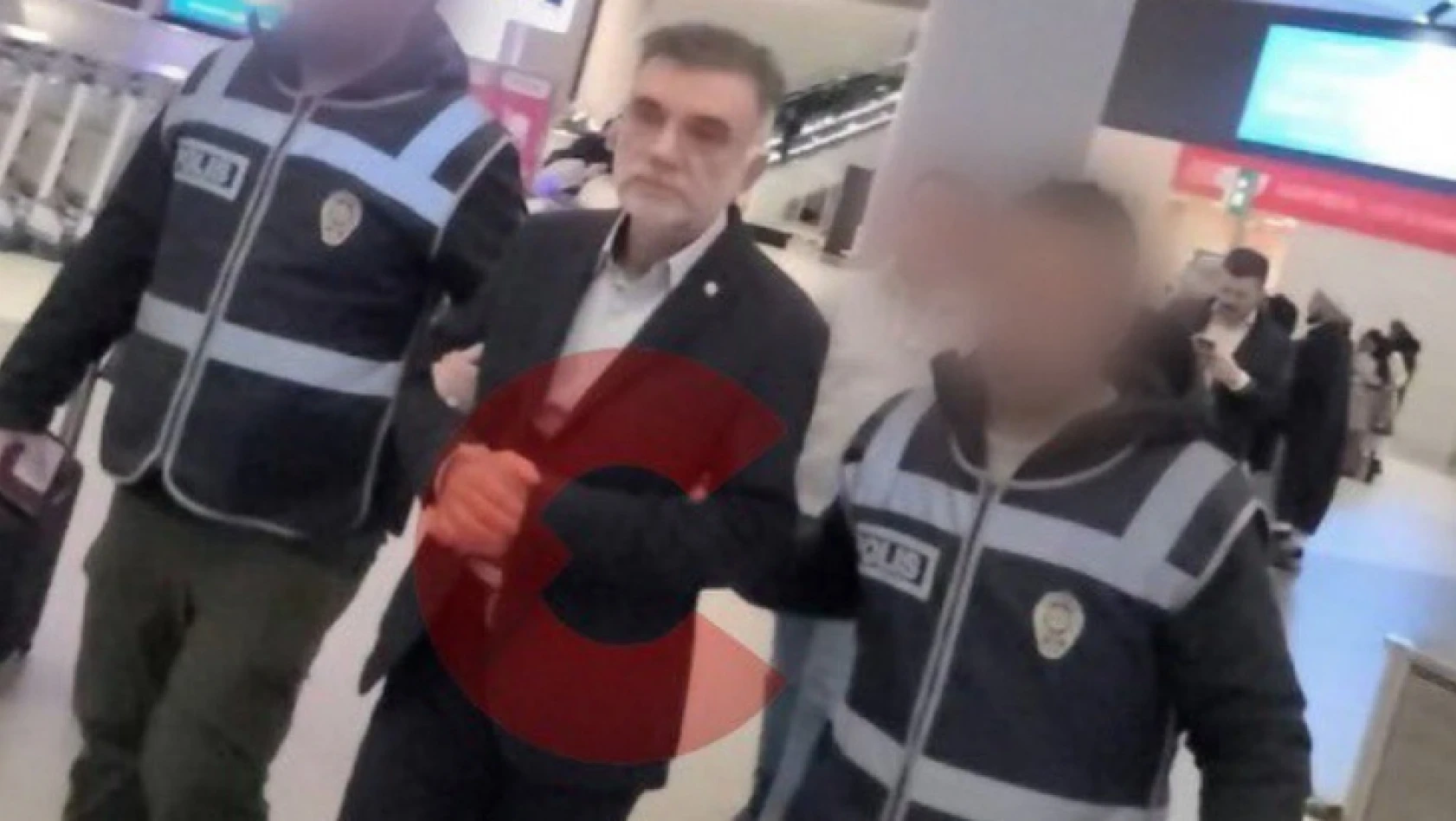 Hatay'da depremde yıkılan Rönesans Rezidans'ın müteahhidi Mehmet Yaşar Coşkun, İstanbul Havalimanı'nda gözaltına alındı