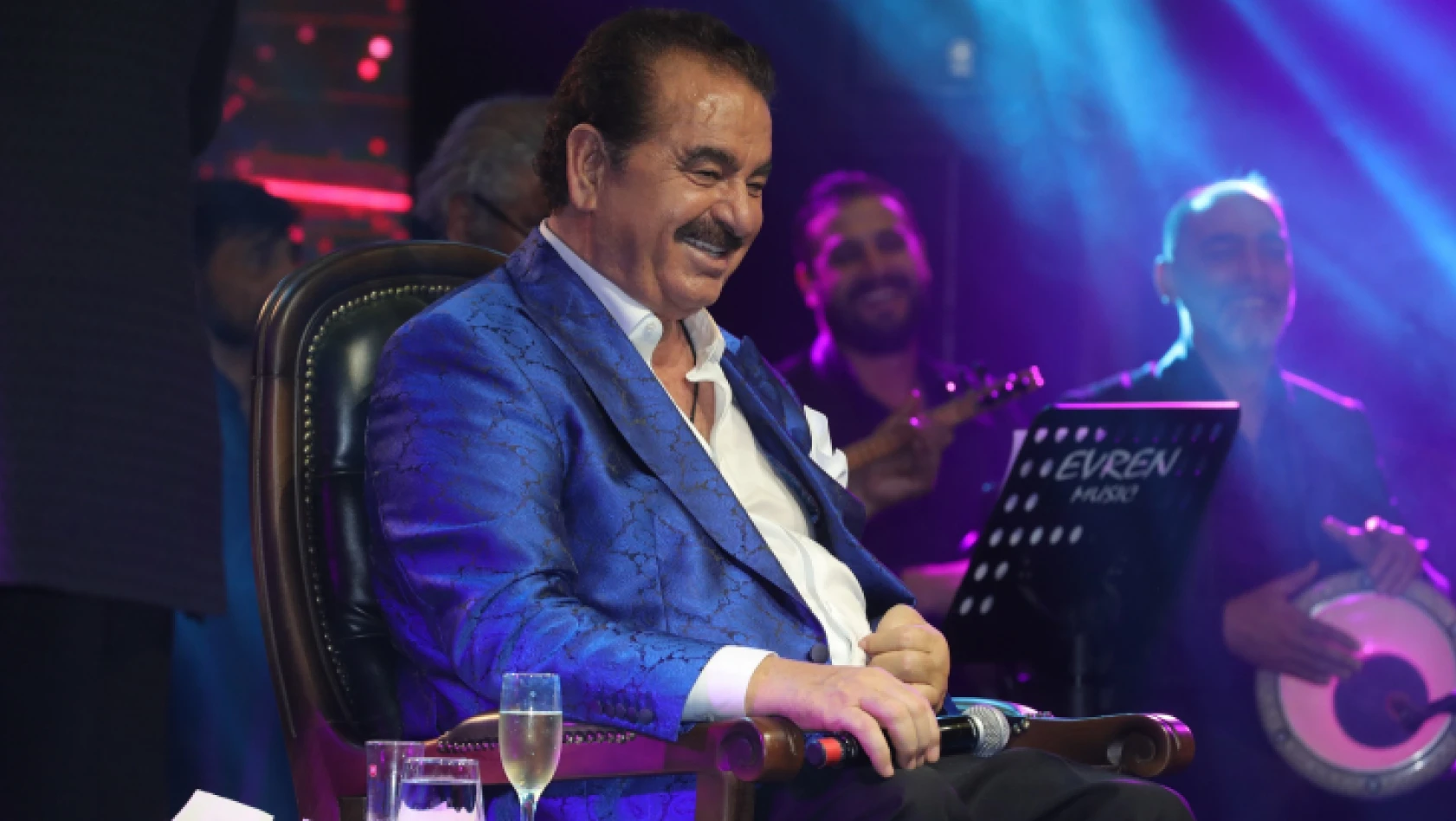 İbrahim Tatlıses, koronavirüs sonrası ilk konserini Ankara Günay'da verdi