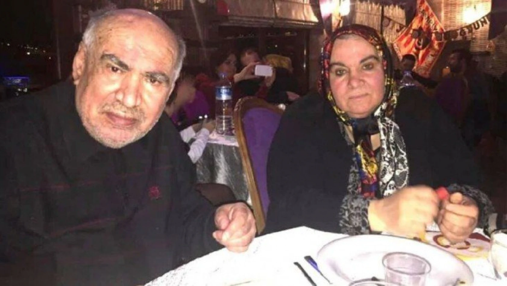 İş insanı Haşim Bayram ve eşi Emine Bayram, koronavirüs nedeniyle hayatını kaybetti