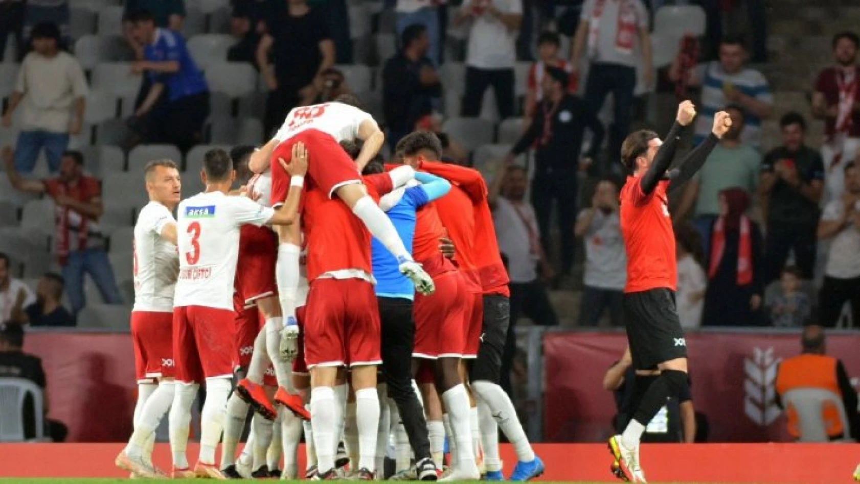 Kayserispor'u 3-2 yenen Sivasspor, Ziraat Türkiye Kupası'nın sahibi oldu