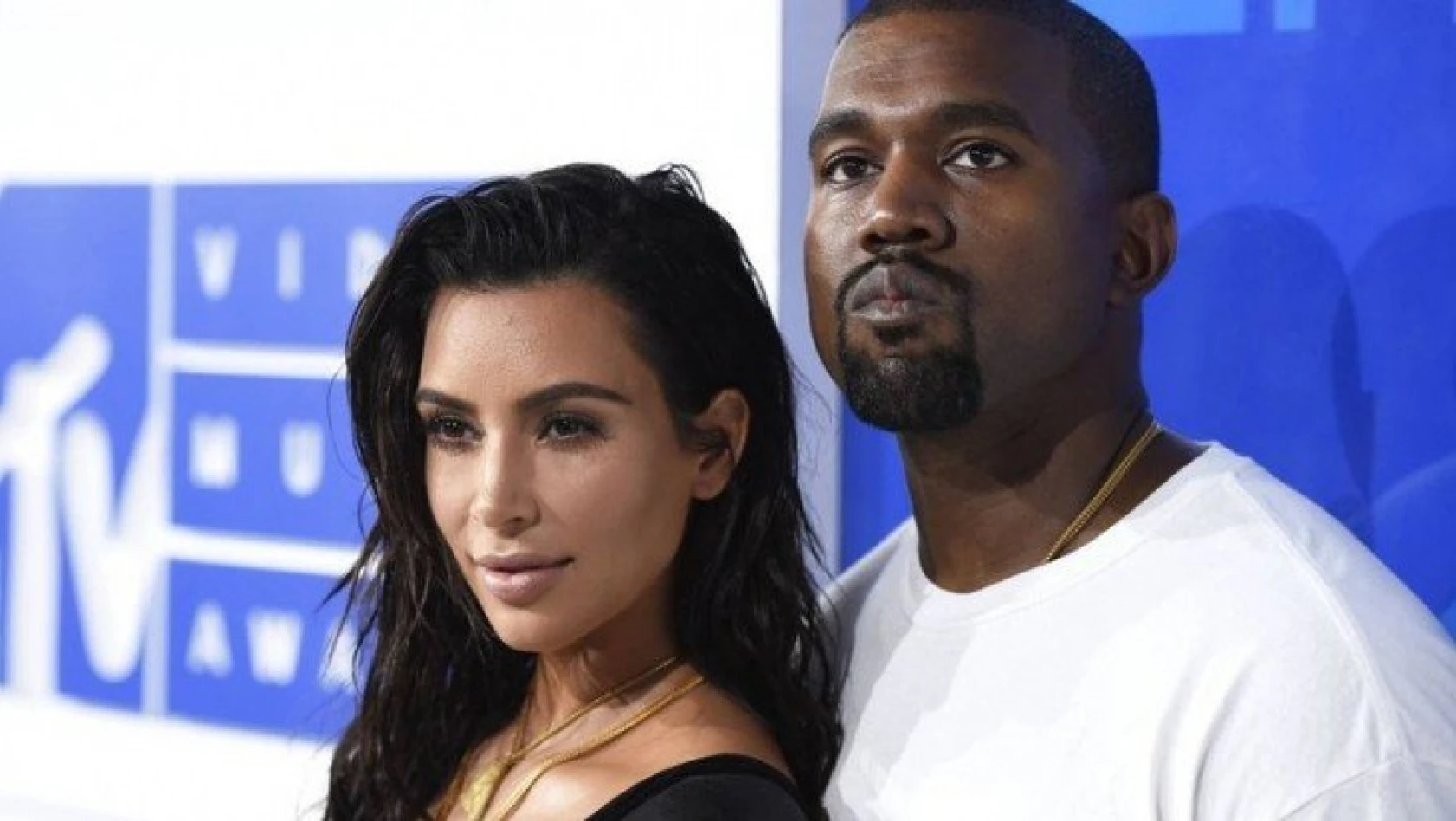 Kim Kardashian'dan boşanma sonrası 'soyadı' kararı