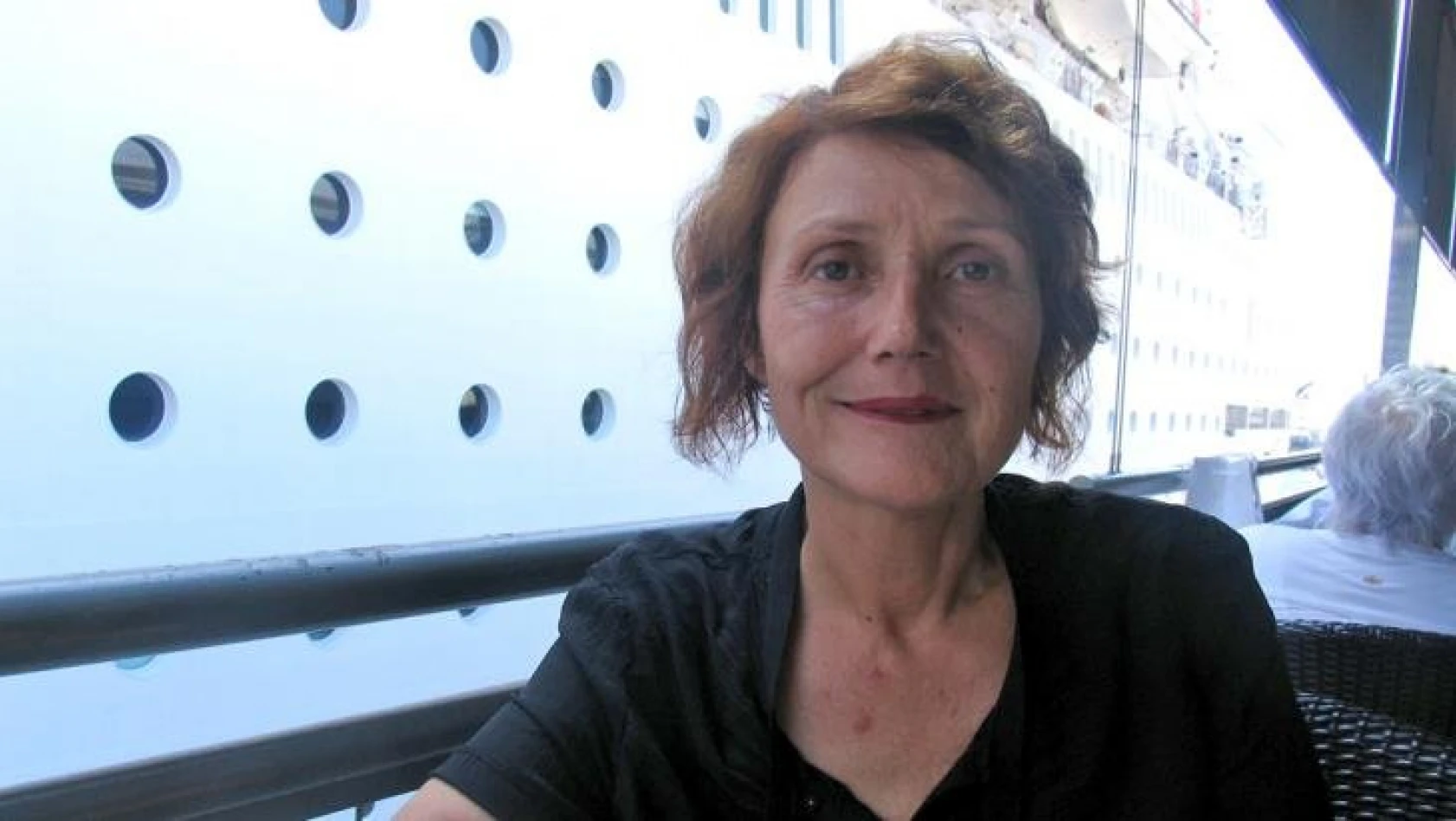 Küratör ve yazar Fulya Erdemci hayatını kaybetti