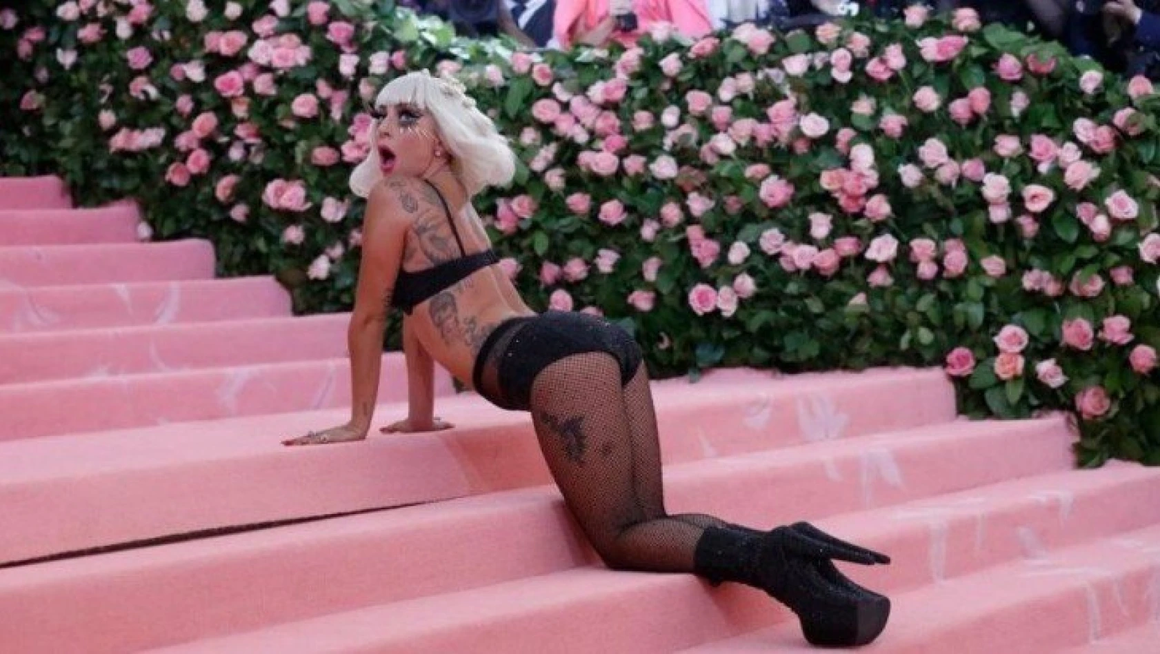 Lady Gaga önce yakalandı, sonra açıkladı