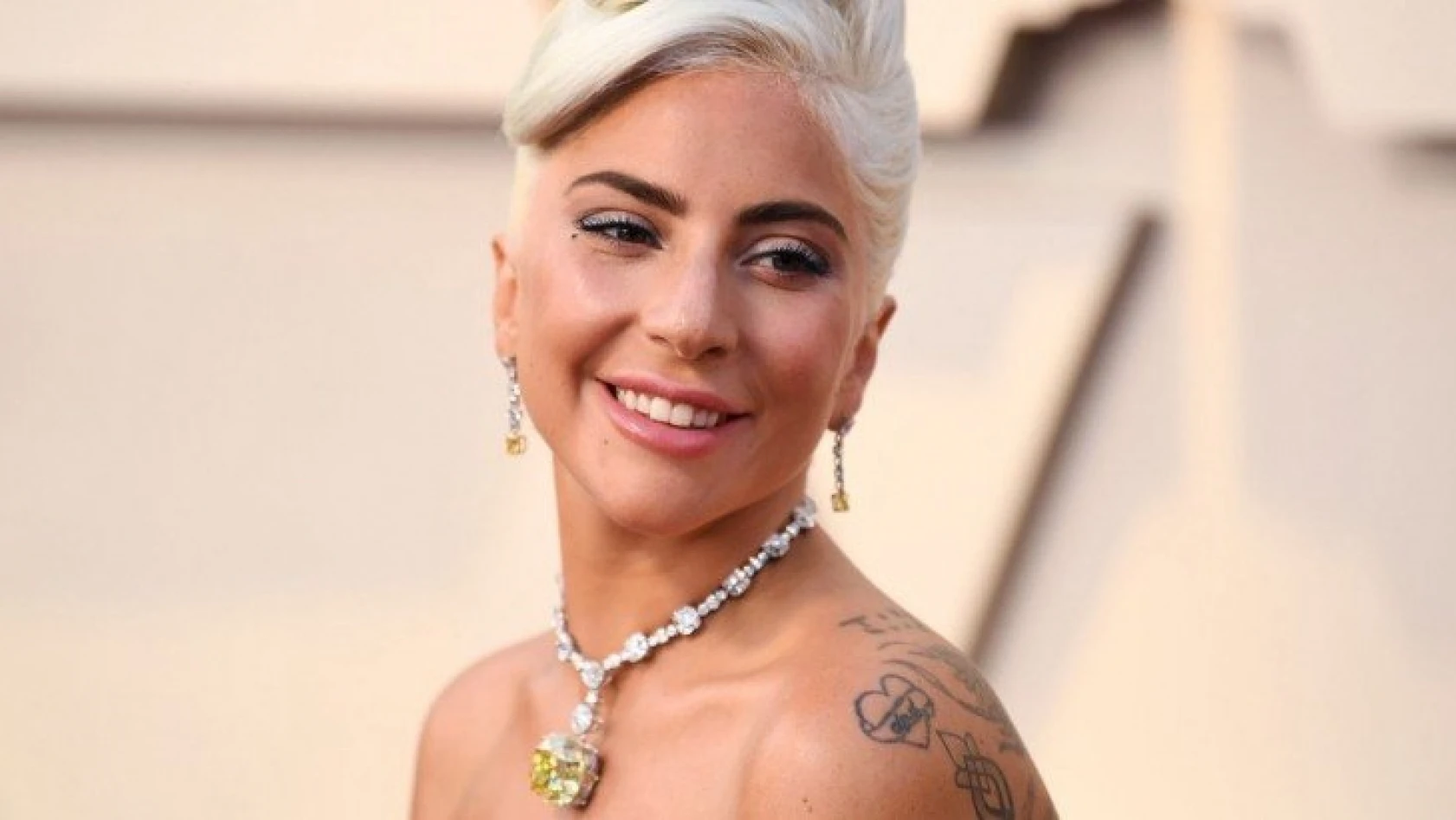 Lady Gaga'nın yeni şarkısı internete sızdırıldı