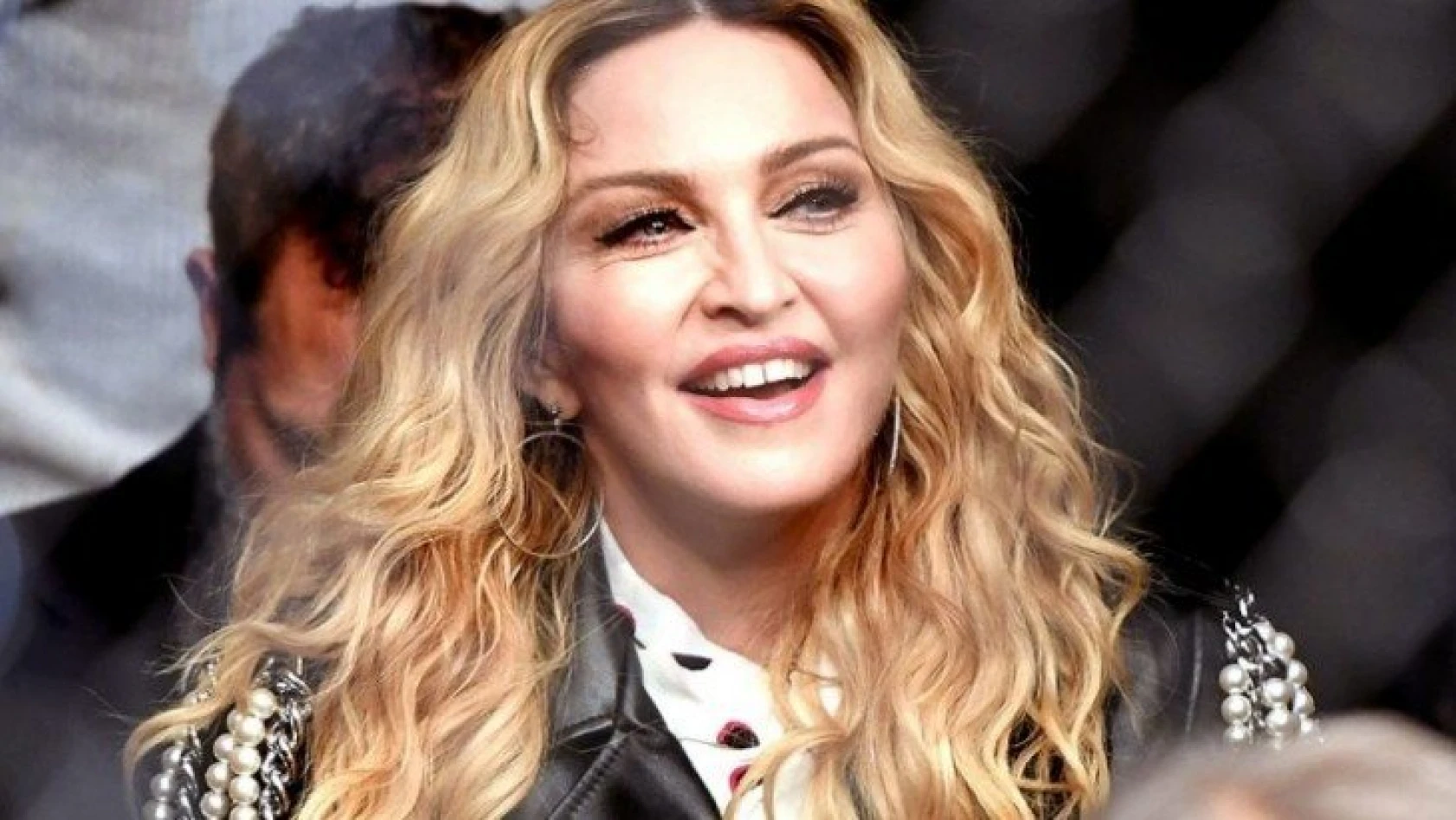 Madonna, corona virüse yakalandı