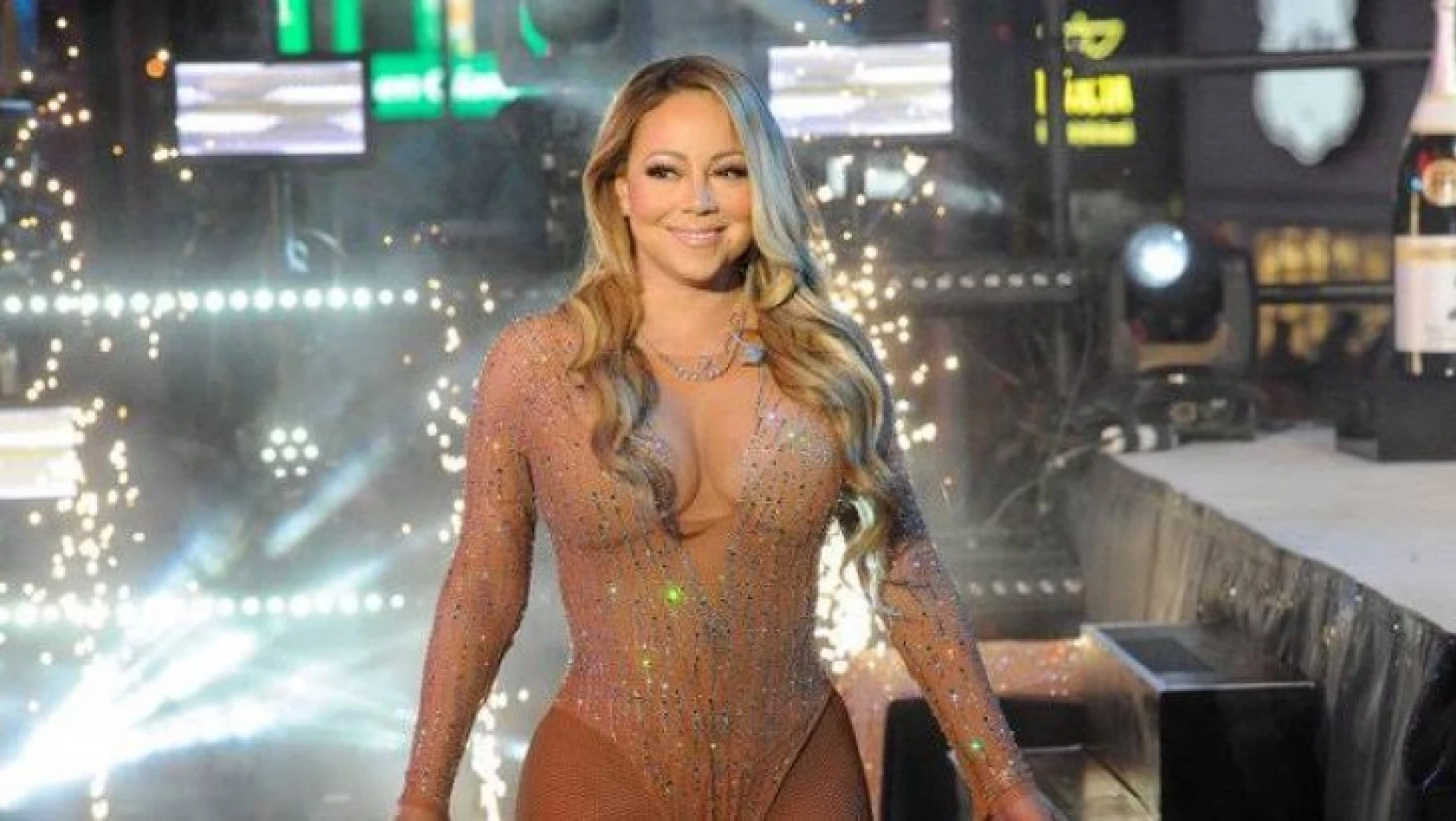 Mariah Carey'e büyük şok! Çıplak fotoğrafları paylaşıldı…