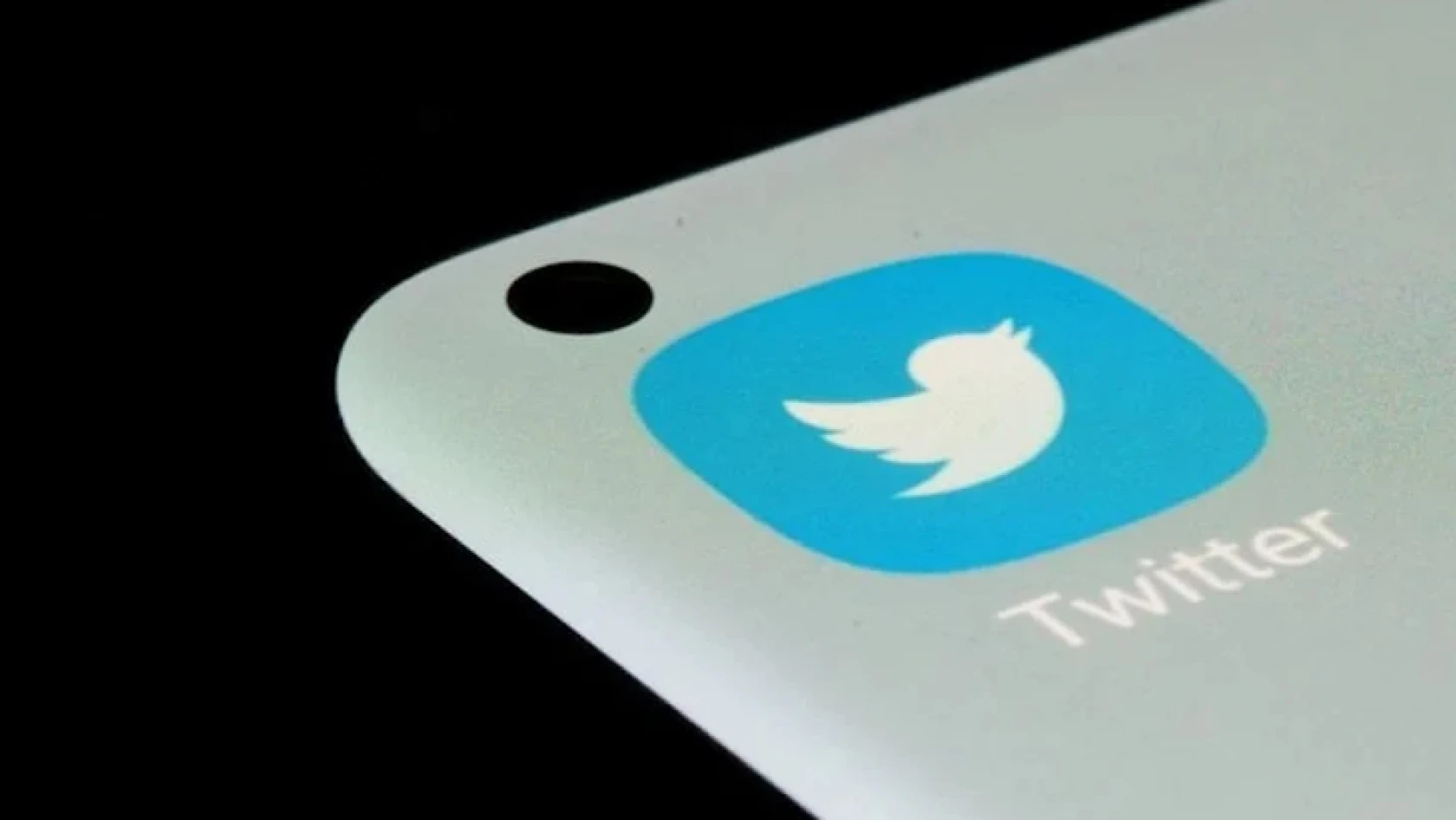 Milyonlarca Twitter kullanıcısının verileri internette yayınlandı