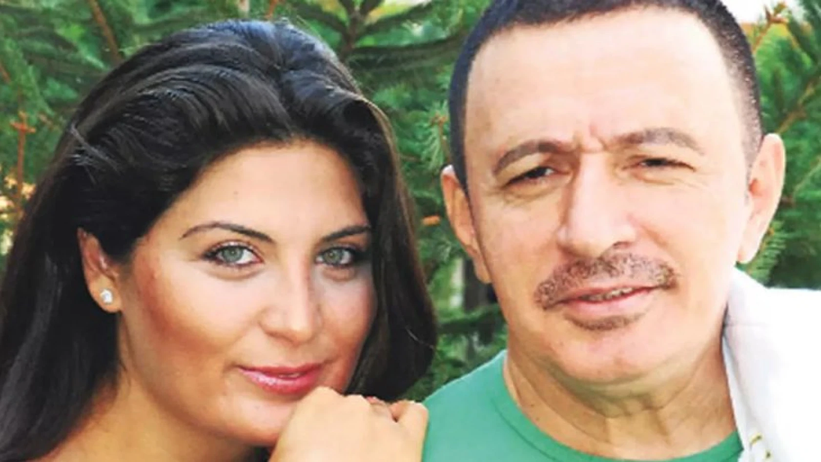 Mustafa Topaloğlu'nun eşi Derya Topaloğlu'nu çıyan soktu