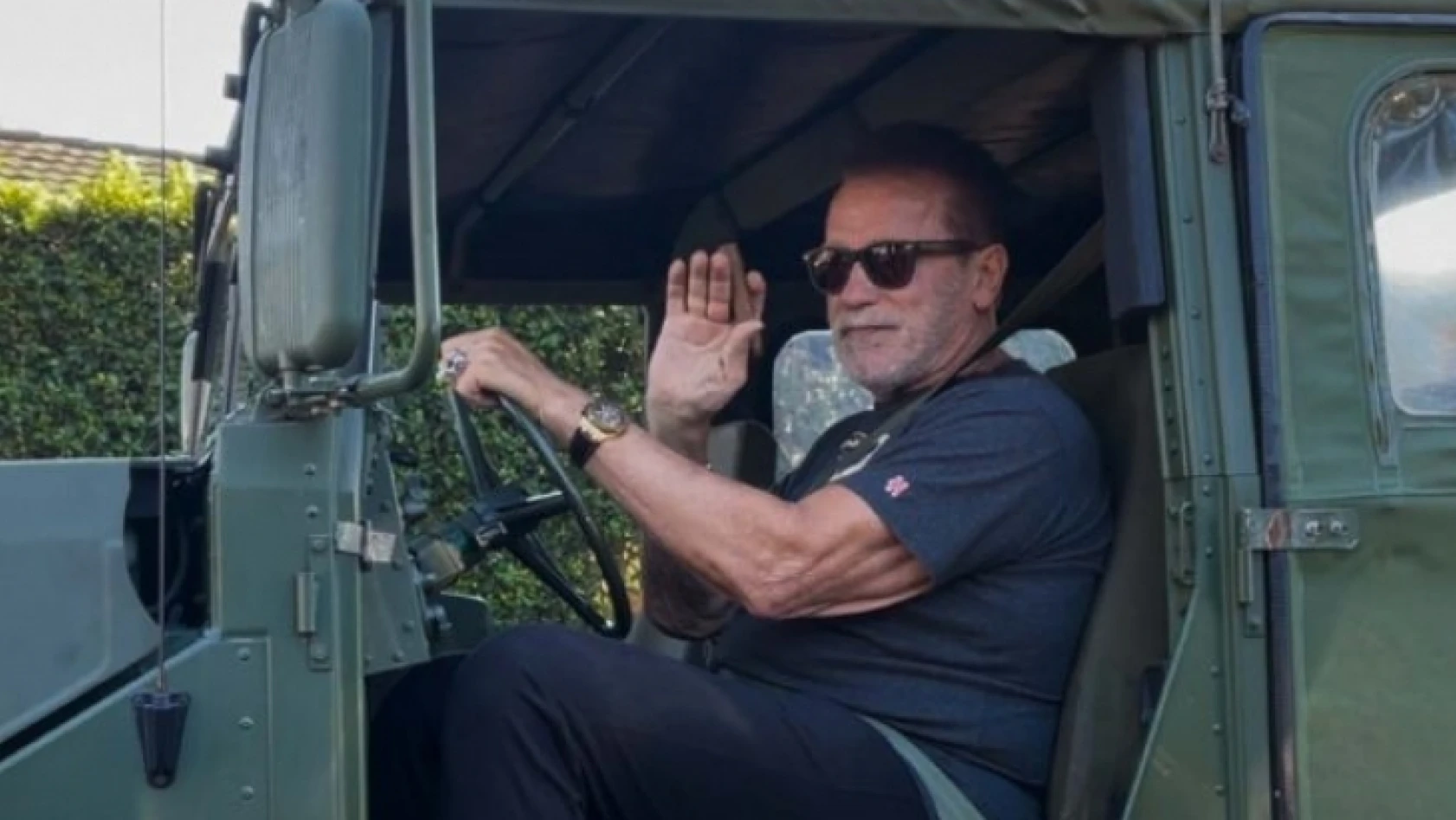 Oyuncu Arnold Schwarzenegger, sağlığına kavuştu