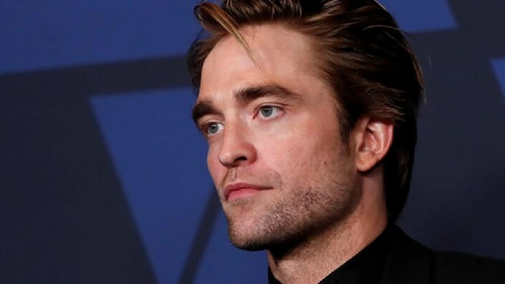 Oyuncu Robert Pattinson corona virüse yakalandı