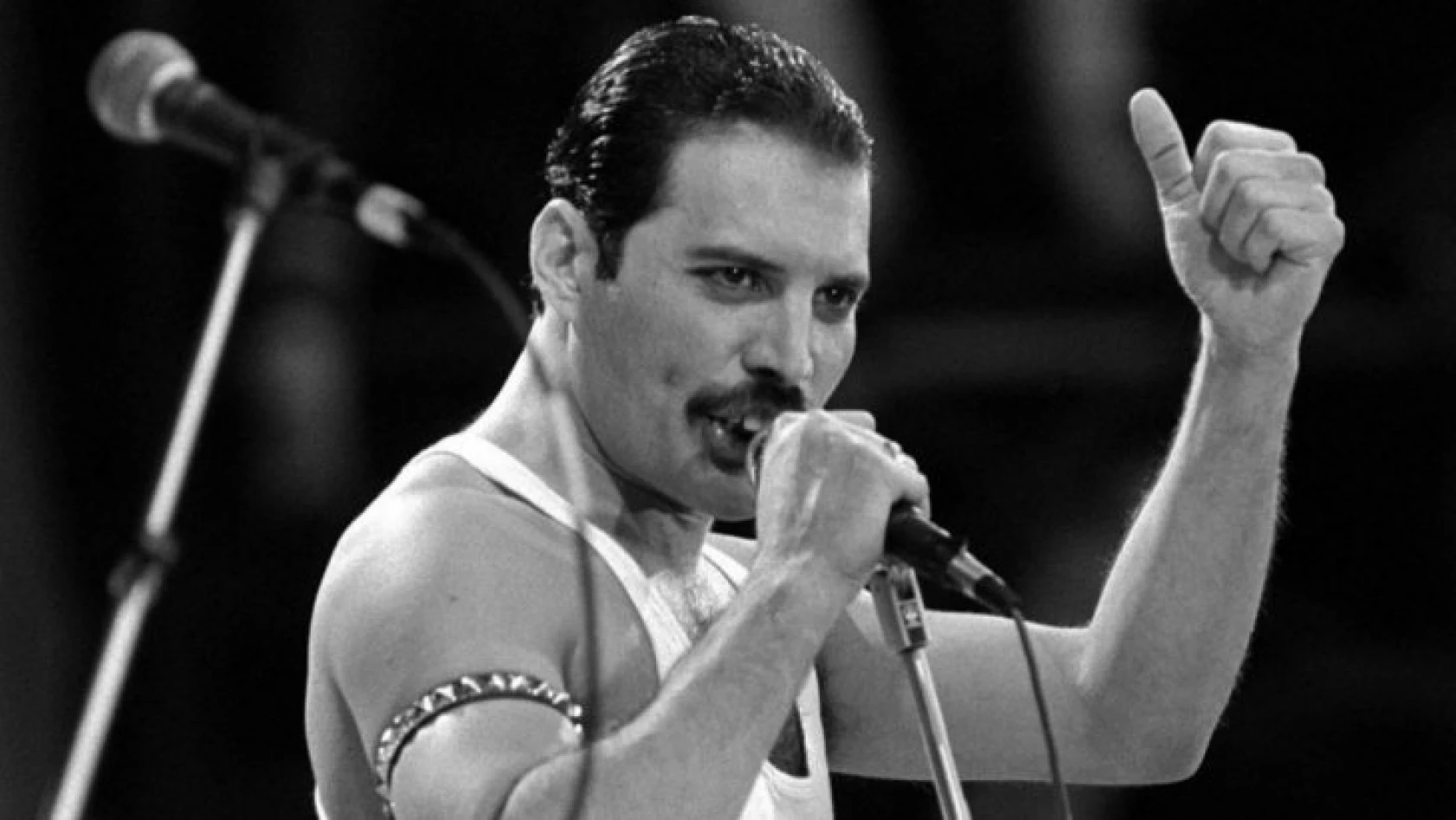 Rock efsanesi Queen, müzik listelerinde rekor kırdı