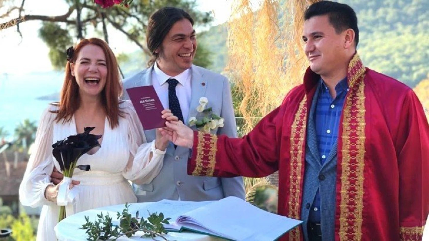 Şarkıcı Aylin Aslım ile flüt sanatçısı Utku Vargı evlendi