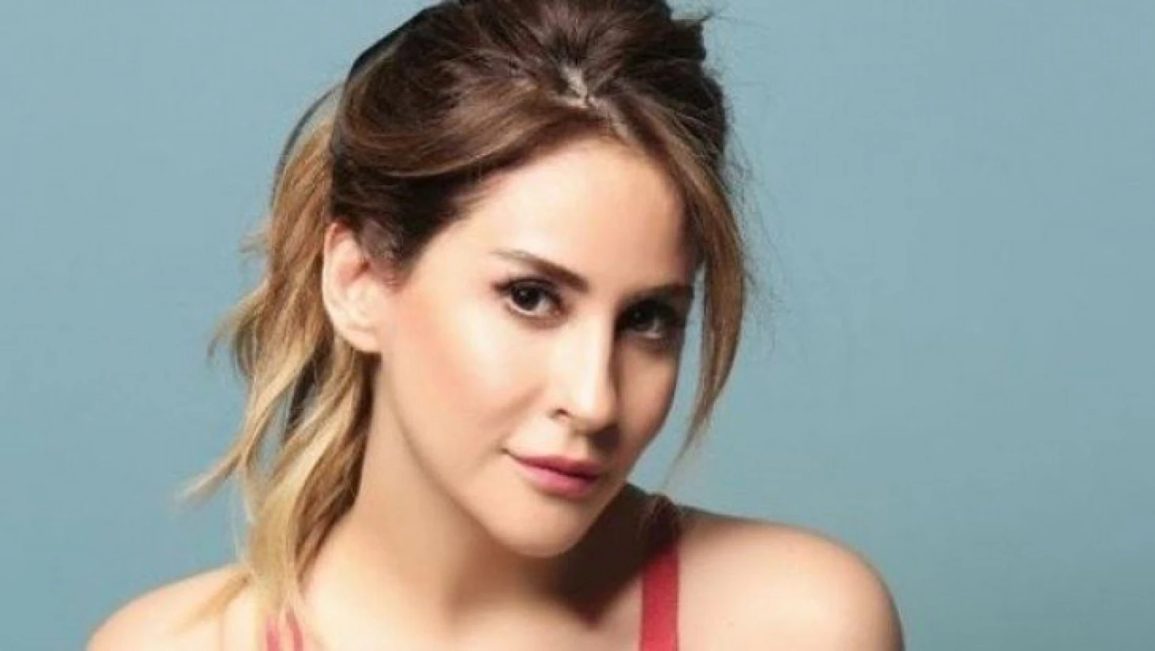 Şarkıcı Aynur Aydın hastaneye kaldırıldı! Sağlık durumu nasıl?