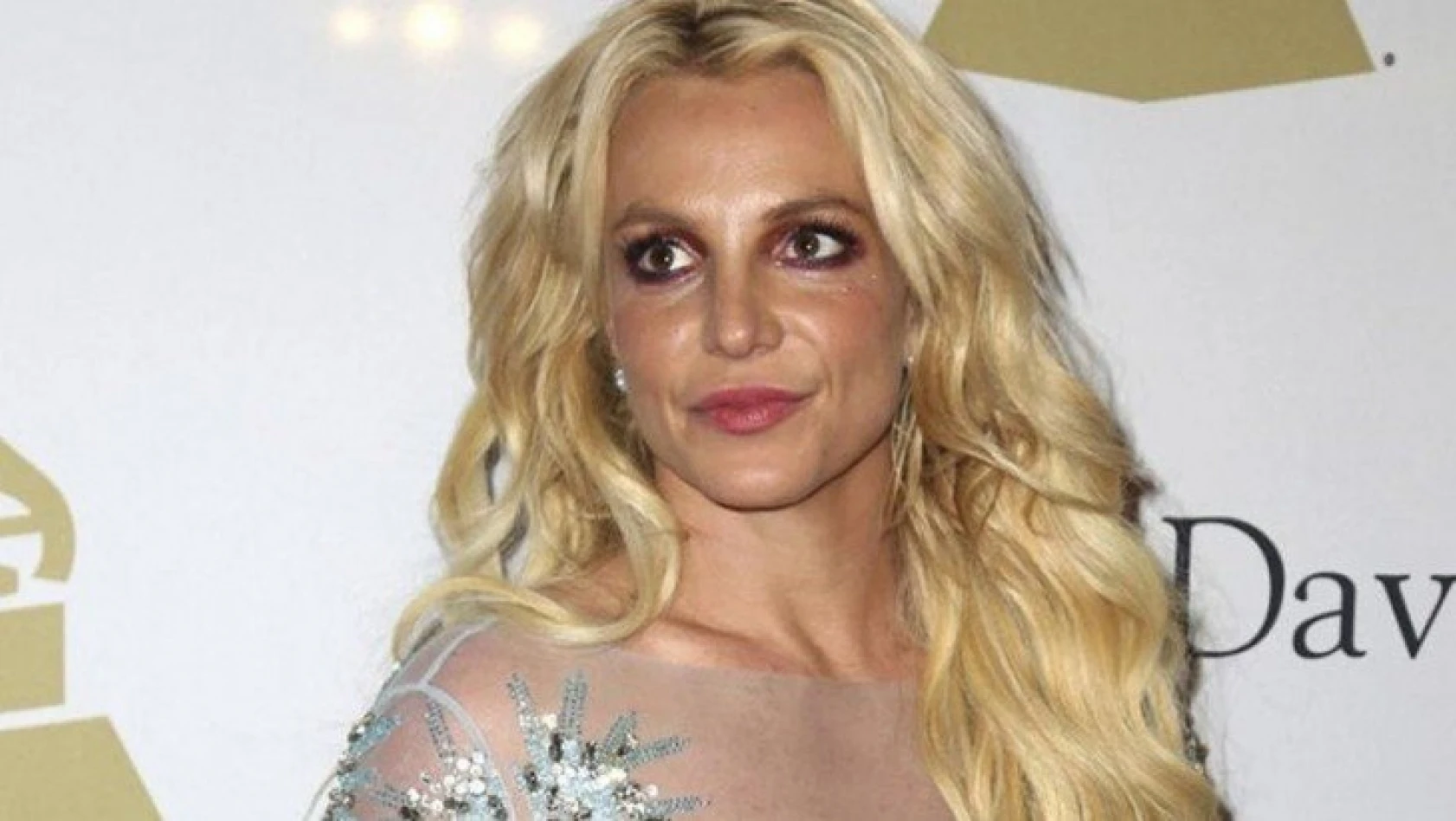 Şarkıcı Britney Spears, bir daha şarkı söylemeyeceğini açıkladı