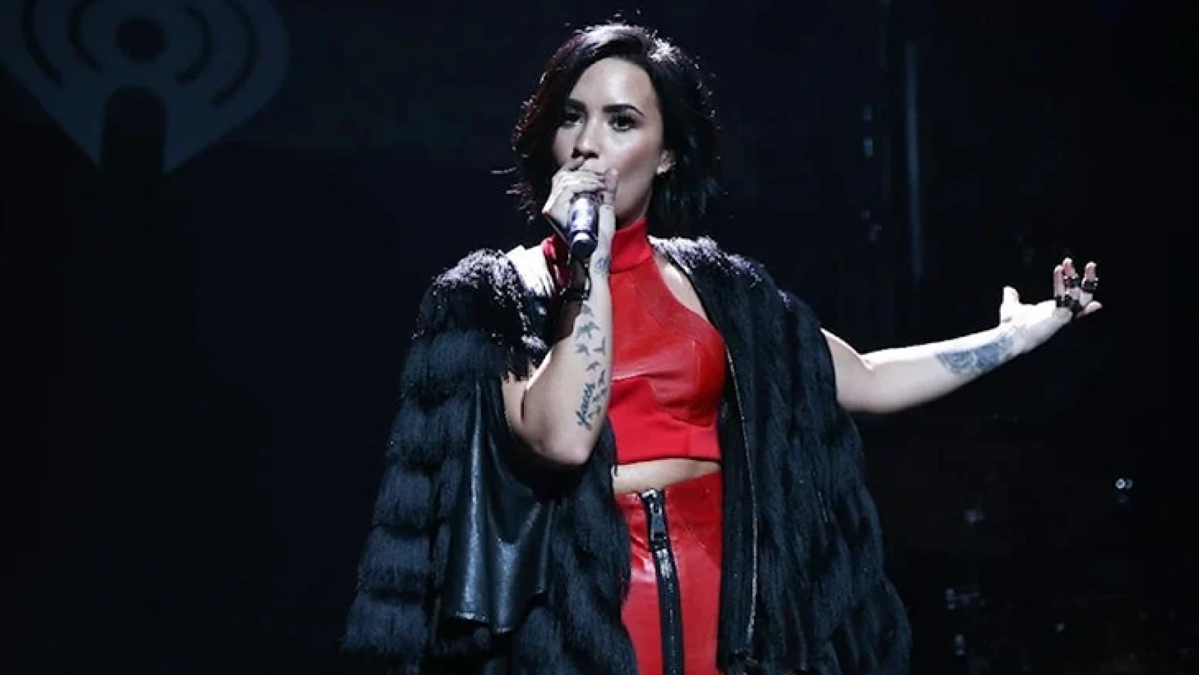 Şarkıcı Demi Lovato'dan hayranlarını üzen açıklama